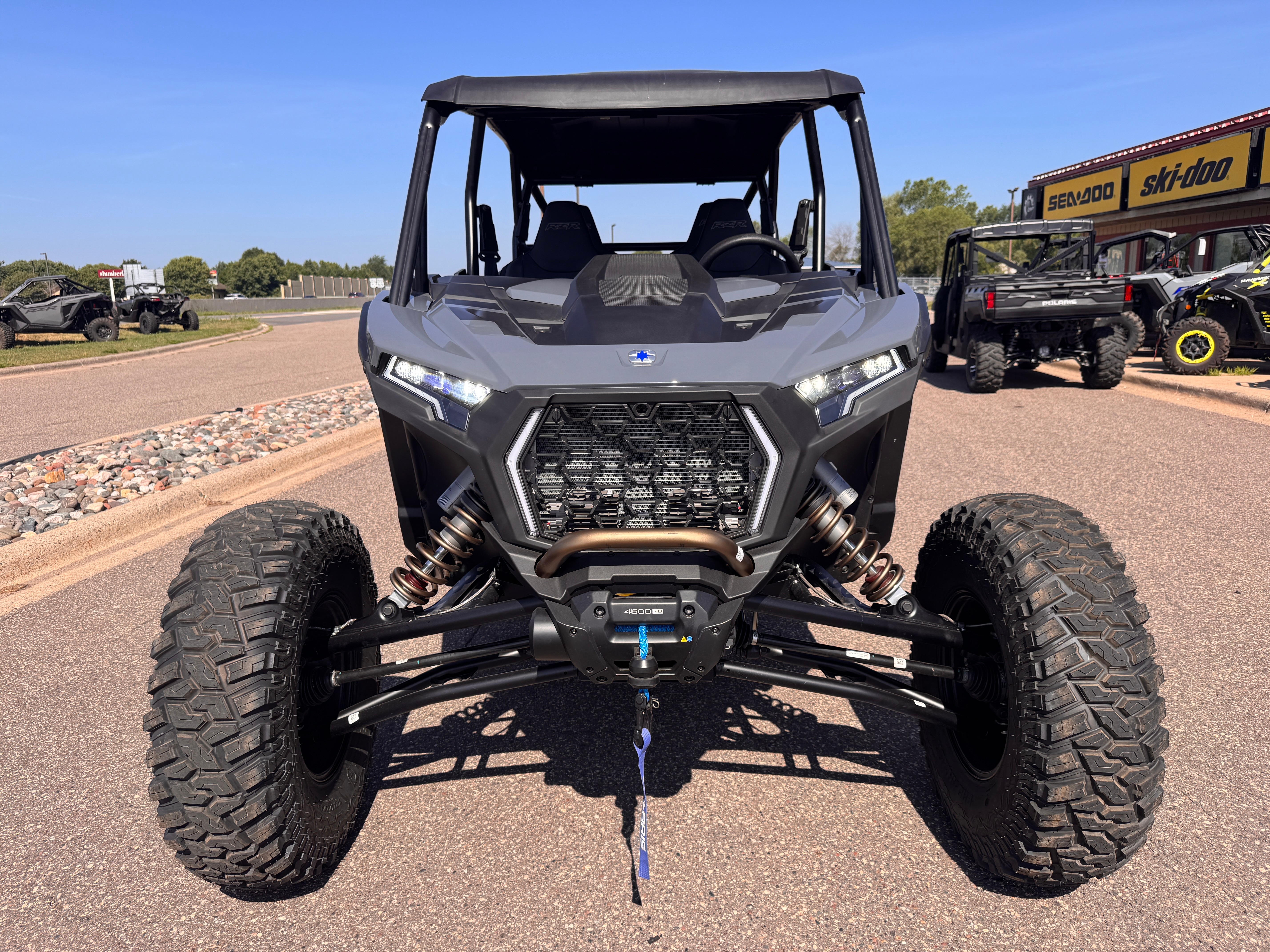 2026 Polaris RZR photo 2