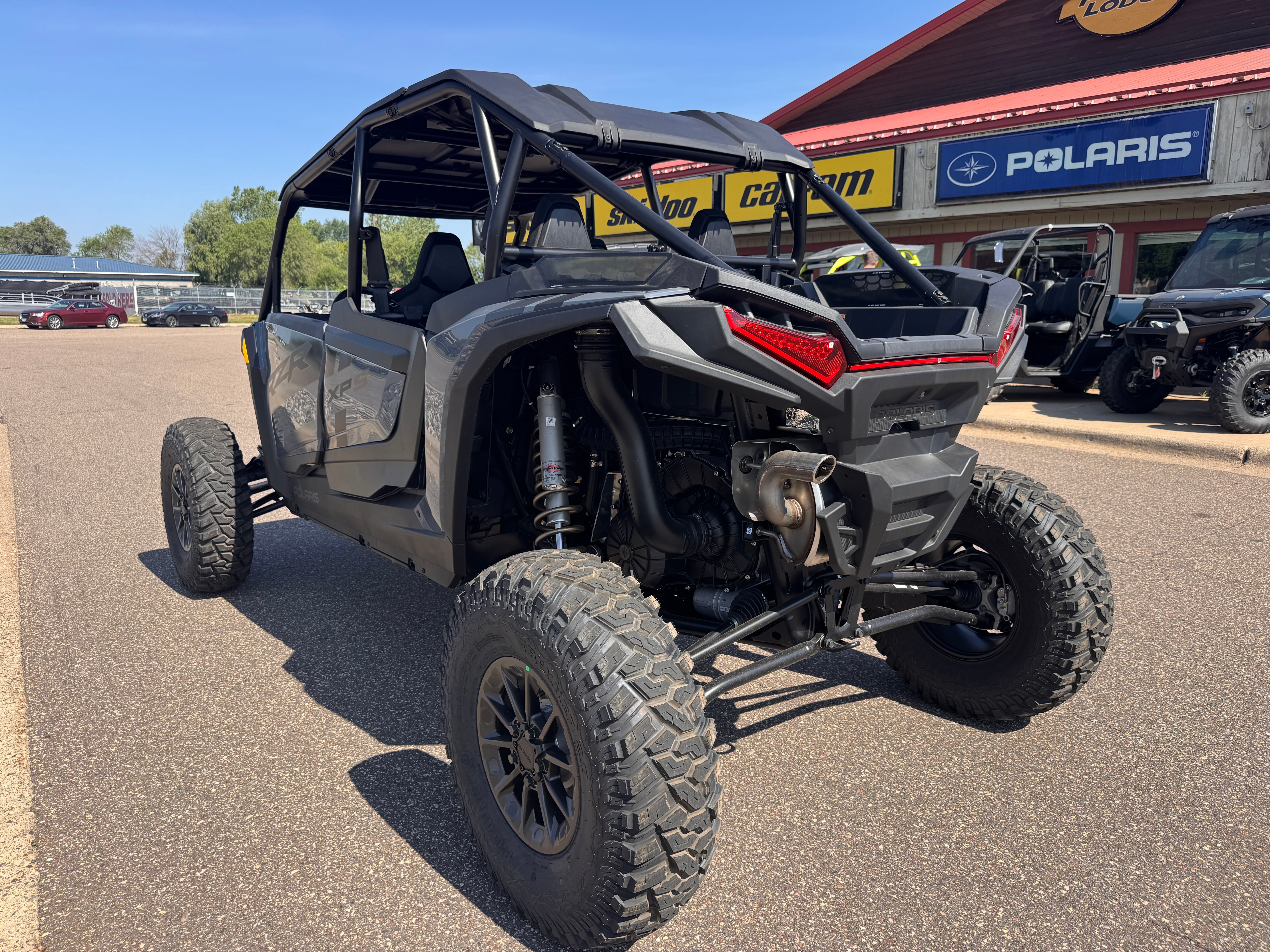 2026 Polaris RZR photo 8