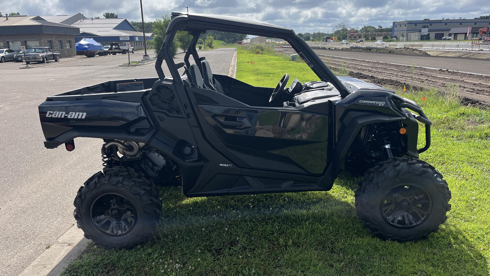 2025 Can-Am Commander XT 1000R in Ramsey, Minnesota - Photo 4