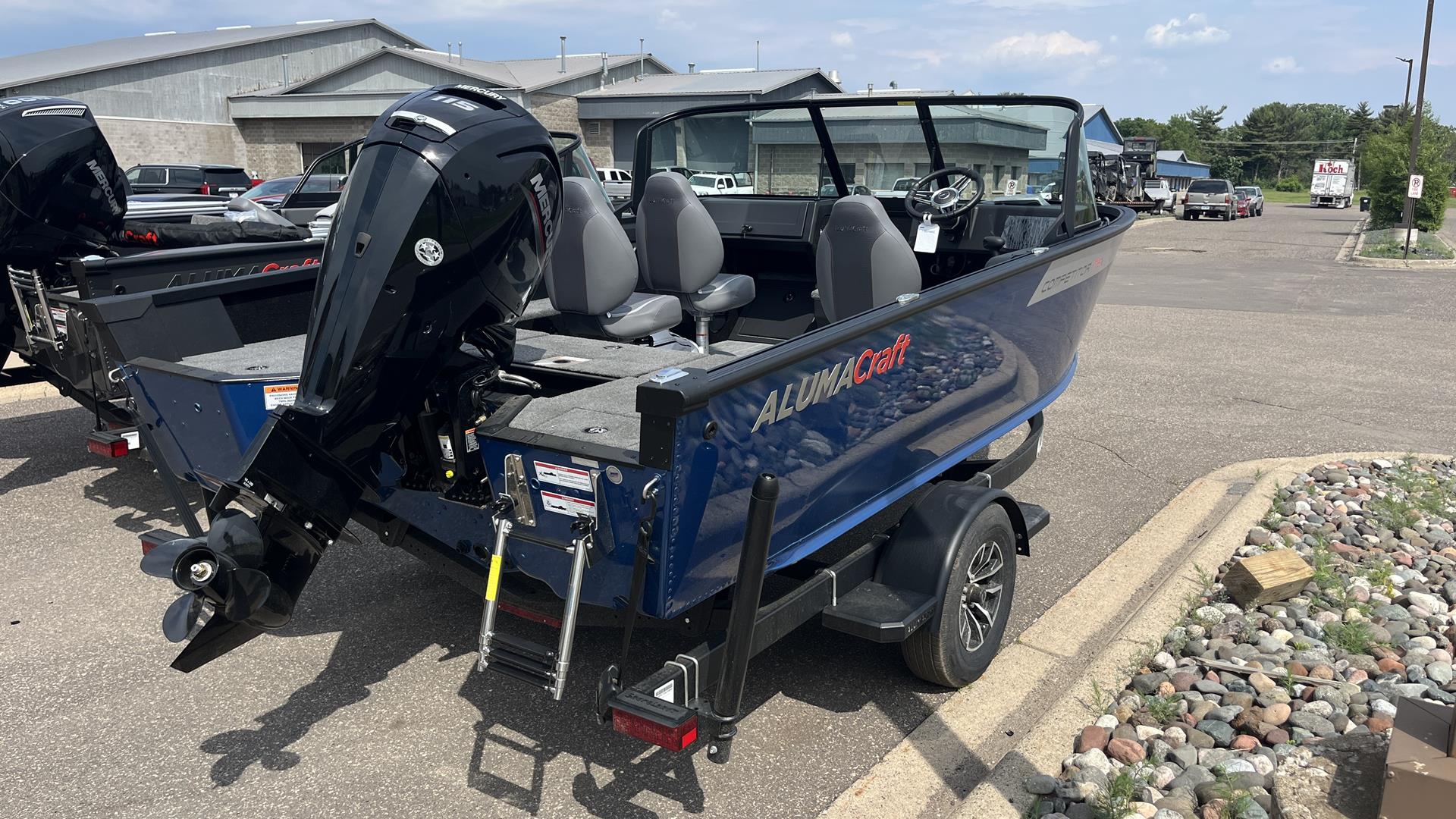 2025 Alumacraft Competitor 175X Sport in Ramsey, Minnesota - Photo 8