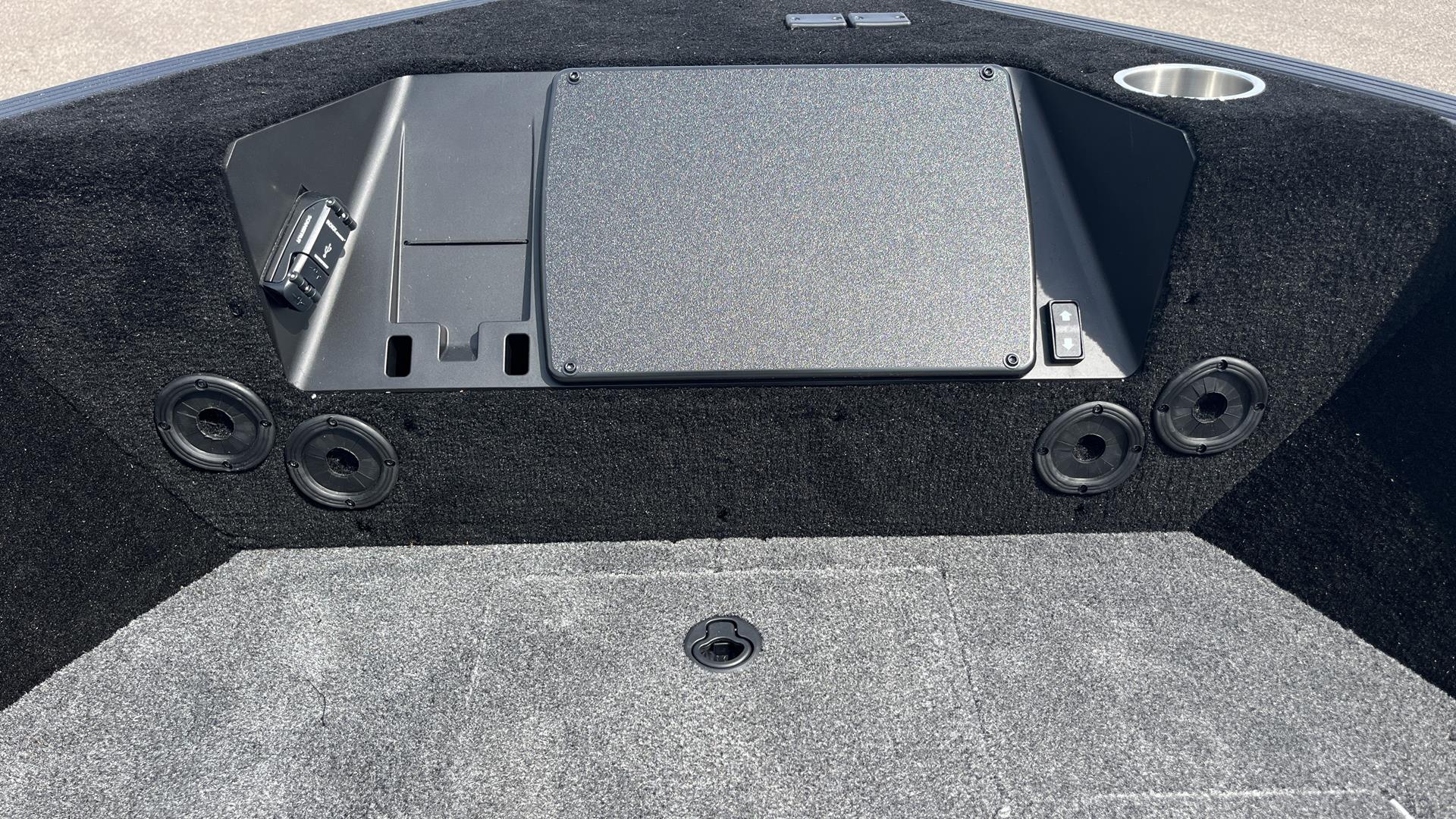 2025 Alumacraft Competitor 175X Sport in Ramsey, Minnesota - Photo 16