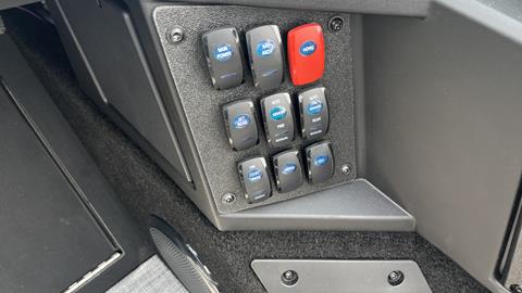 2025 Alumacraft Competitor 175X Sport in Ramsey, Minnesota - Photo 12