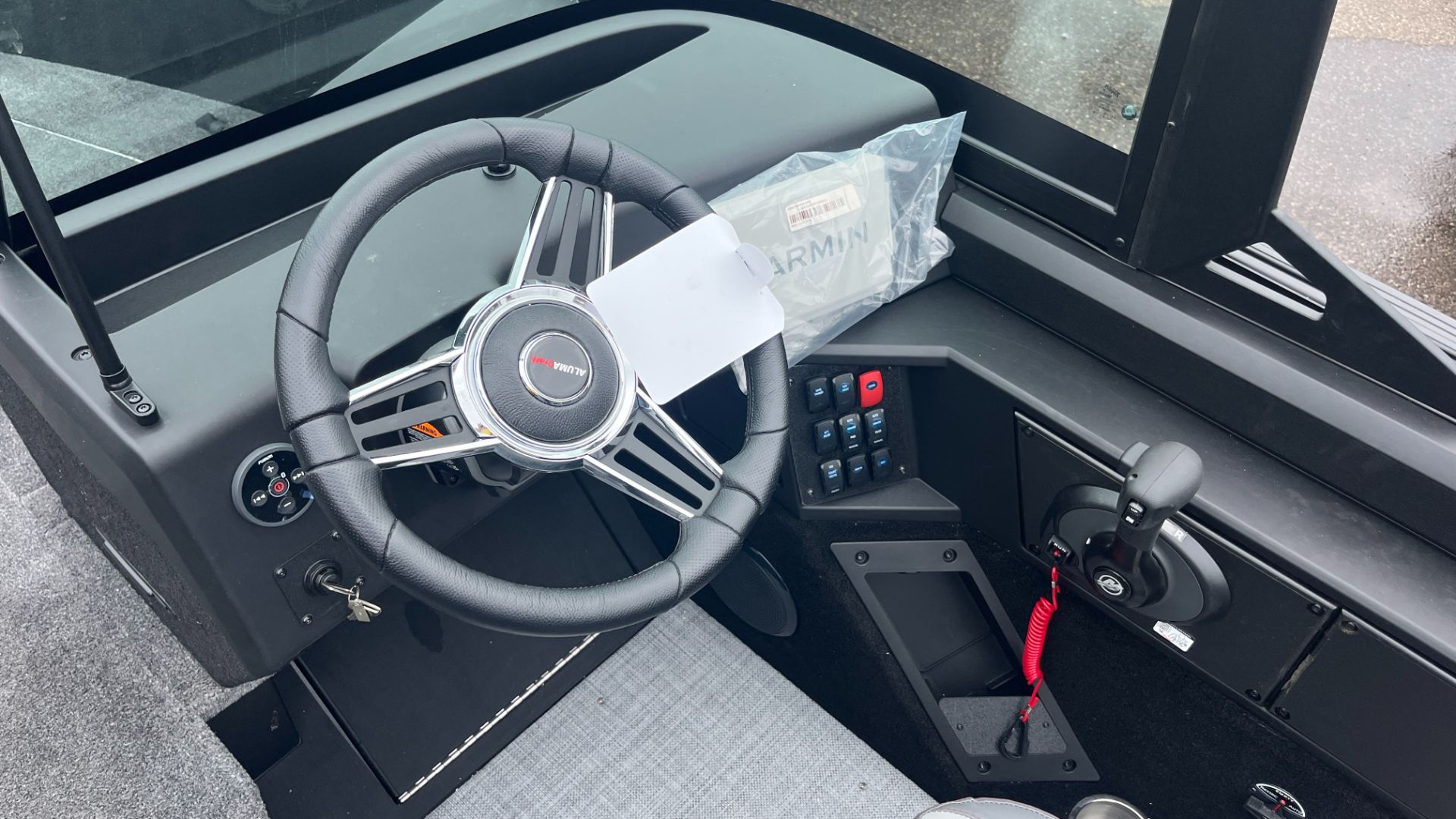 2025 Alumacraft Competitor 175X Sport in Ramsey, Minnesota - Photo 12