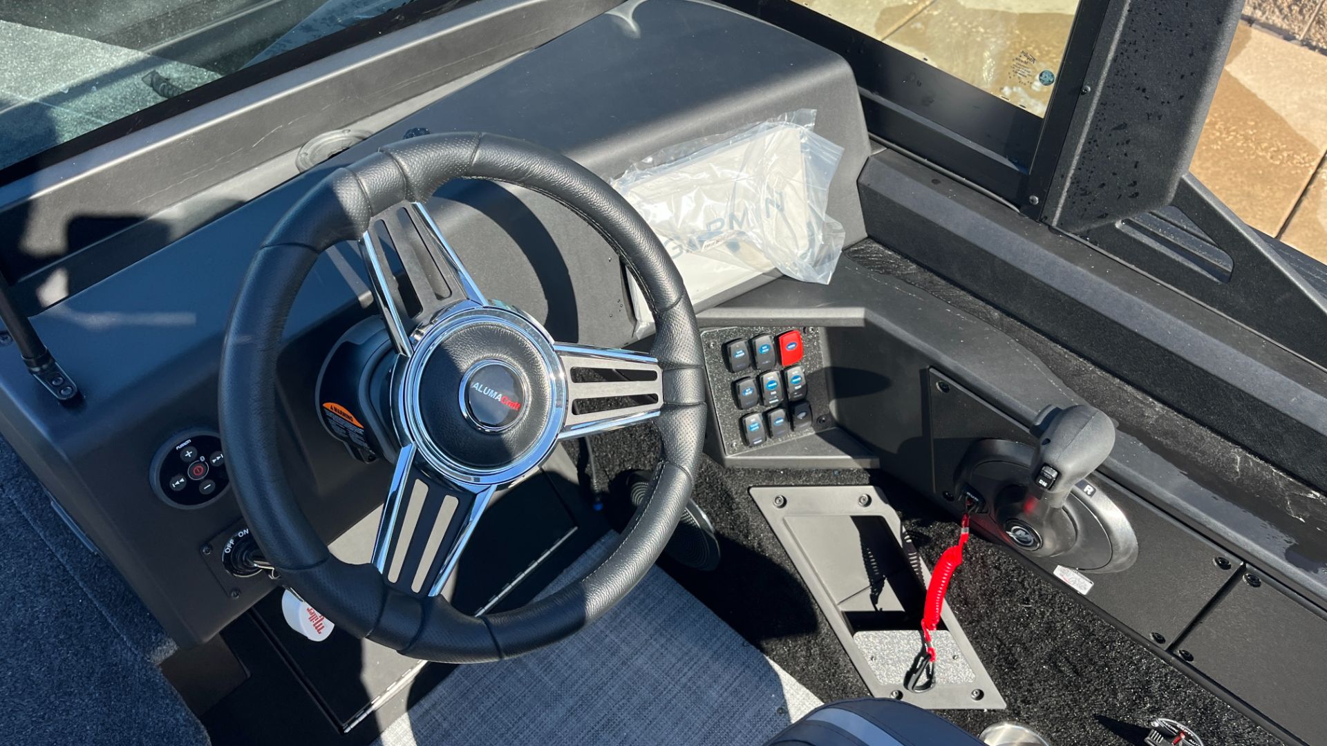 2025 Alumacraft Competitor 175X Sport in Ramsey, Minnesota - Photo 9