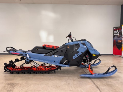 2026 Ski-Doo Freeride 154 850 E-TEC Turbo R SHOT PowderMax X-Light 3.0 w/ 10.25 in. Touchscreen HAC — photo 1 of 18