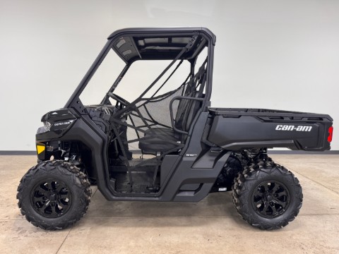 2026 Can-Am Defender DPS HD9