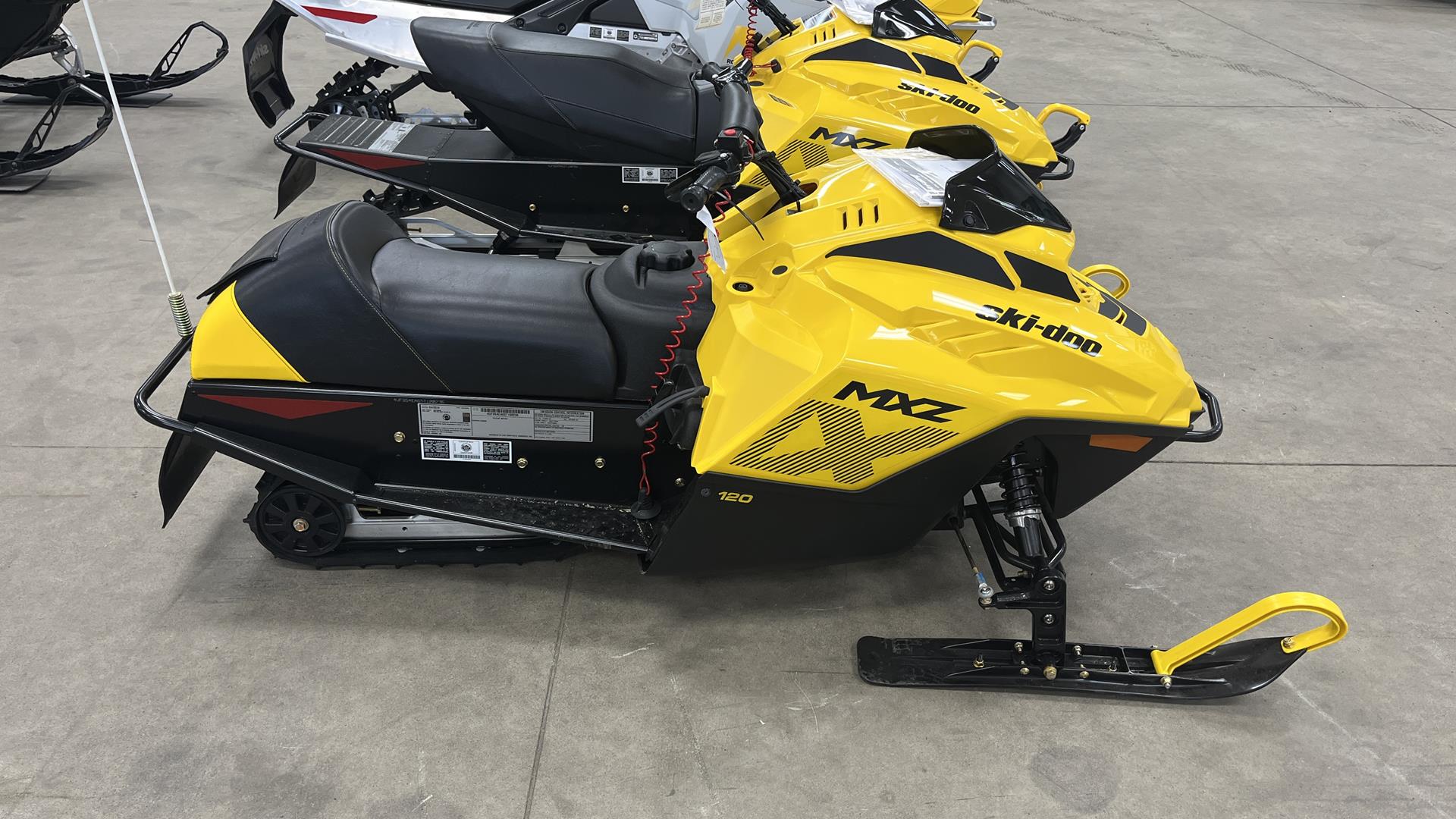 2025 Ski-Doo MXZ 120 Cobra 0.75 in Ramsey, Minnesota - Photo 2