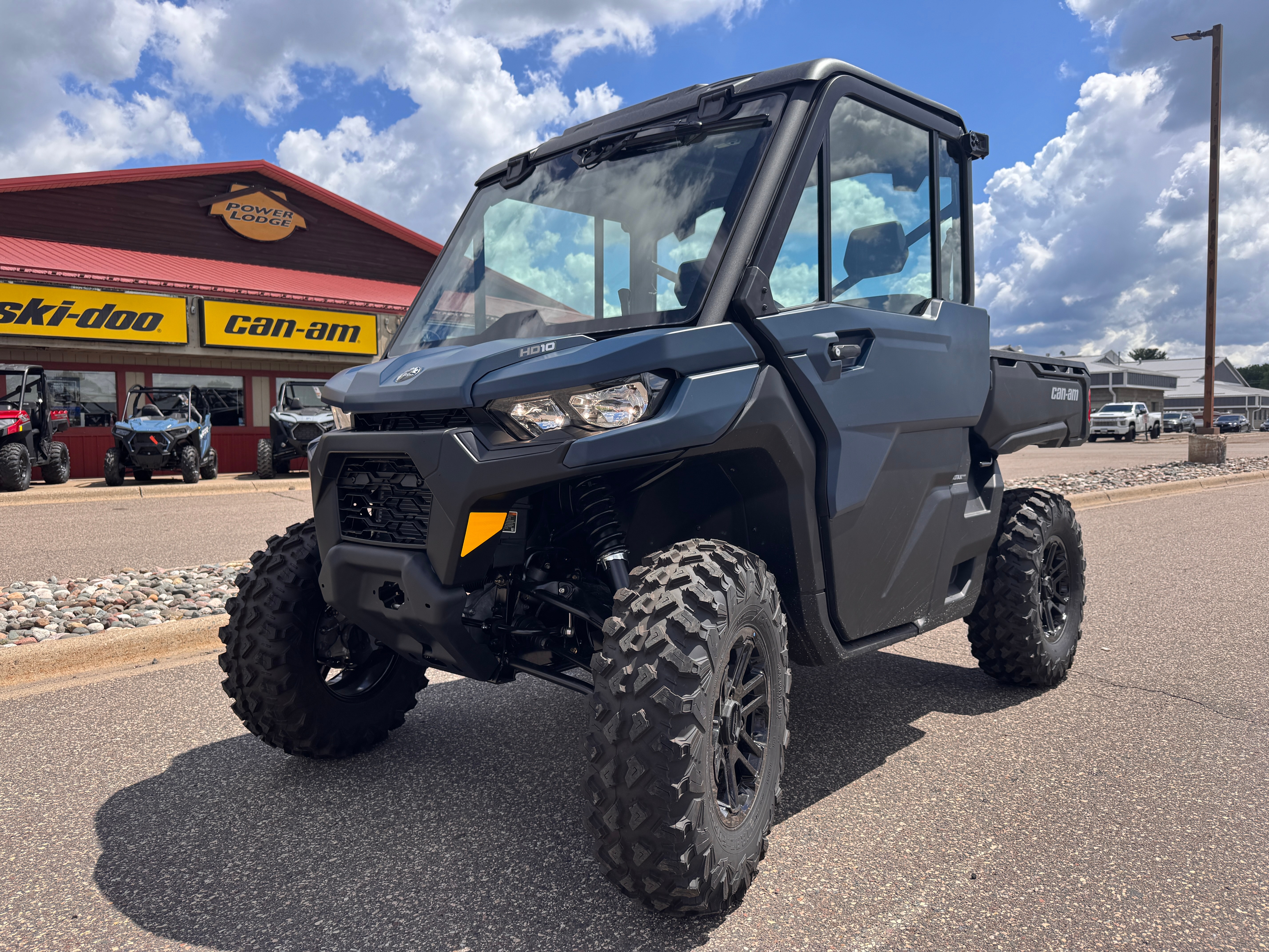 2026 Defender DPS CAB HD10