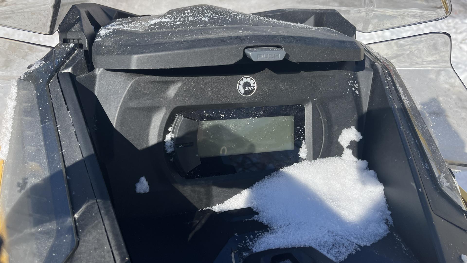 2026 Ski-Doo MXZ Sport 137 600 EFI ES RipSaw 1.25 in Ramsey, Minnesota - Photo 12