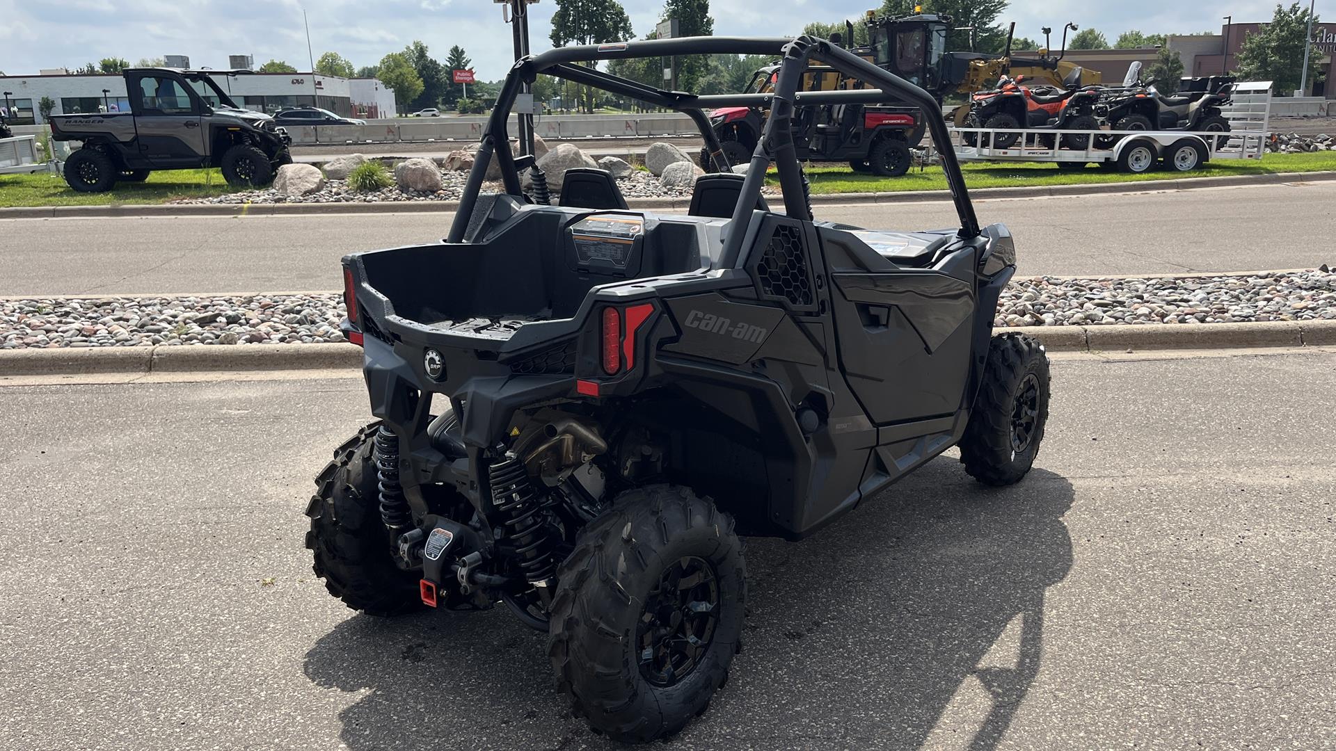 2025 Can-Am Maverick Trail DPS 1000R in Ramsey, Minnesota - Photo 5
