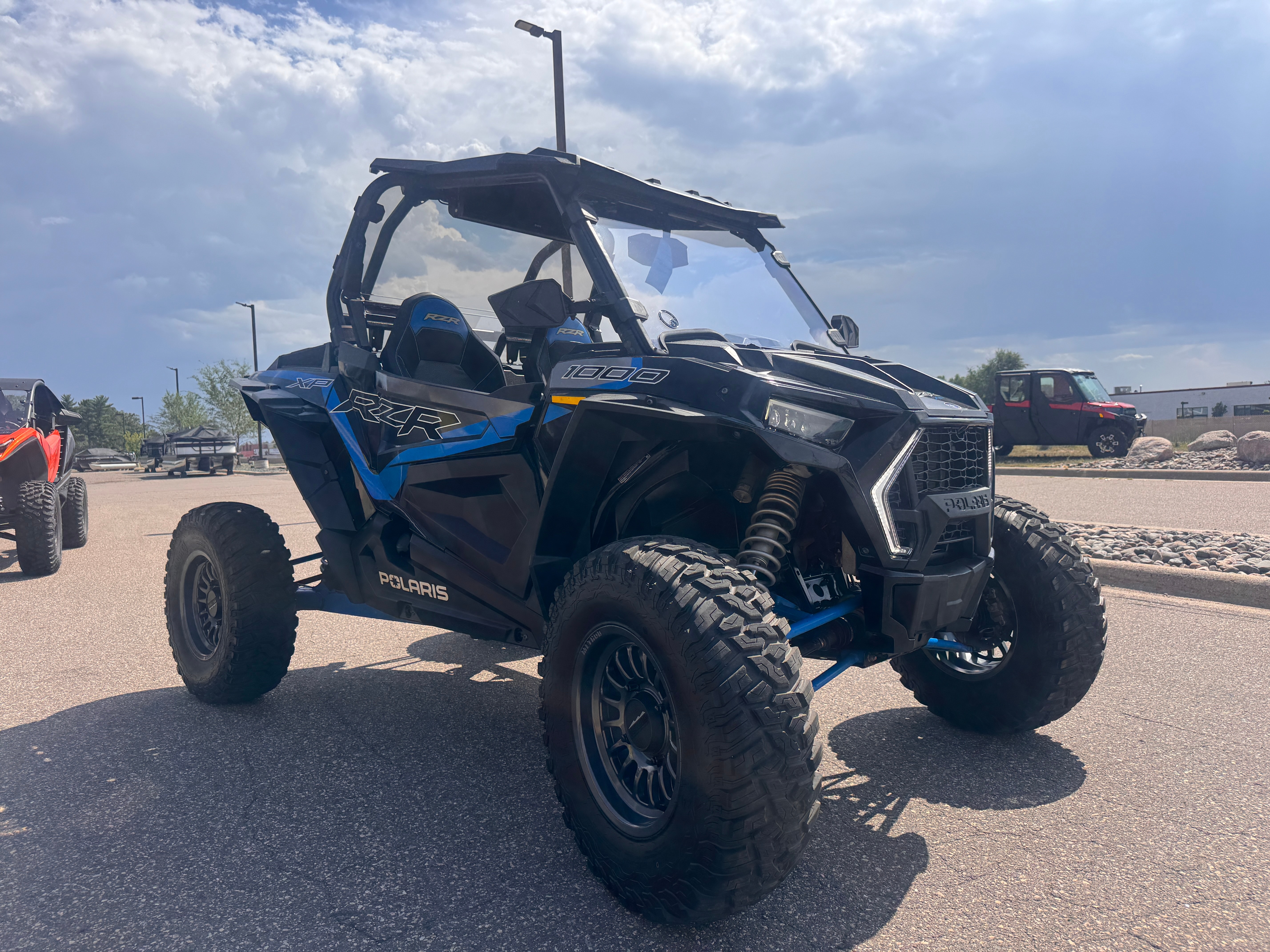 2022 Polaris RZR photo 2