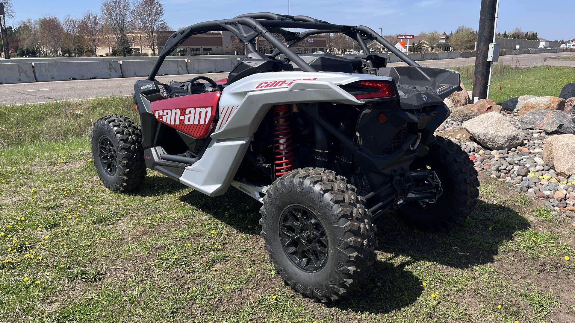 2025 Can-Am Maverick X3 DS Turbo RR in Ramsey, Minnesota - Photo 8