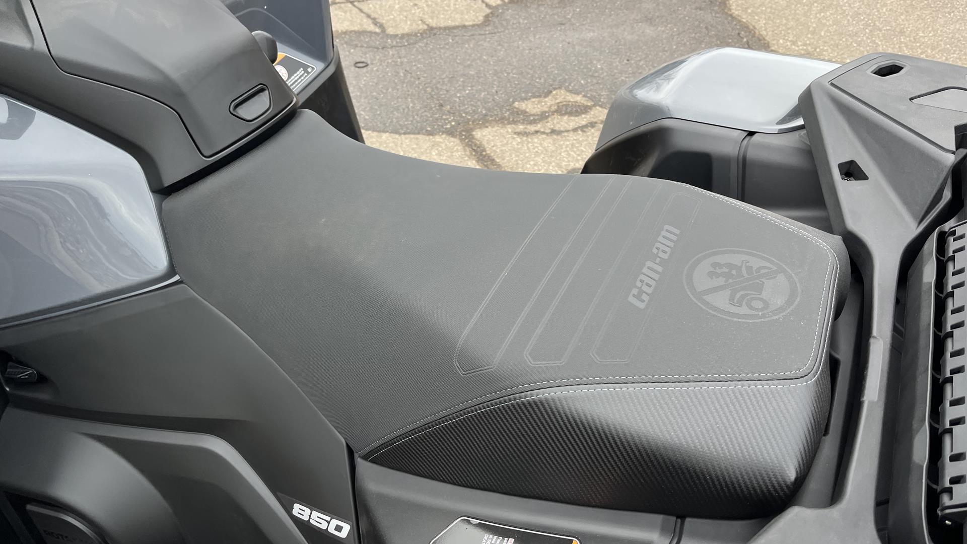 2025 Can-Am Outlander DPS 850 in Ramsey, Minnesota - Photo 11