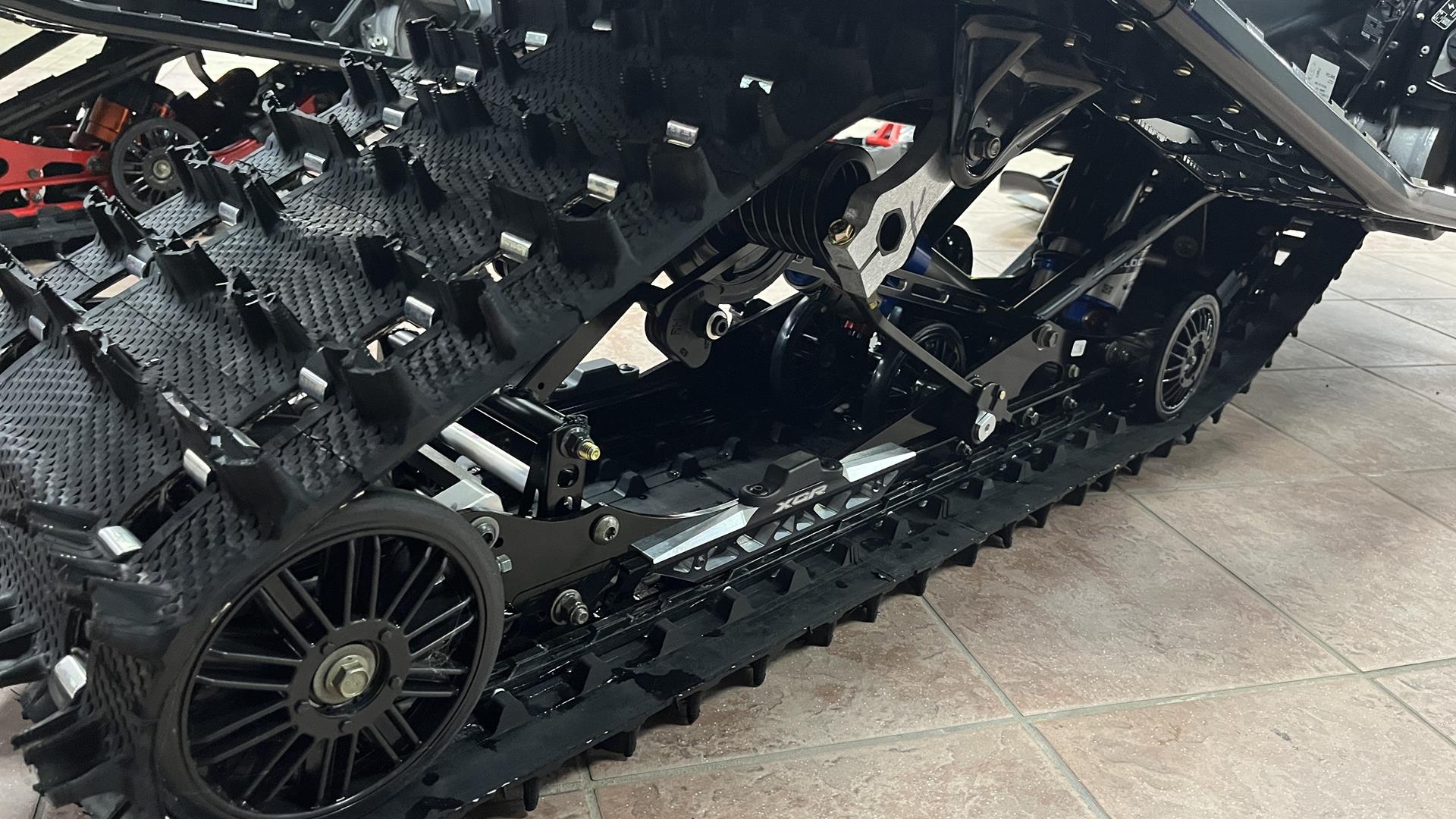 2025 Polaris 650 INDY XCR 136 SC ES in Ramsey, Minnesota - Photo 6