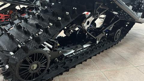 2025 Polaris 650 INDY XCR 136 SC ES in Ramsey, Minnesota - Photo 6