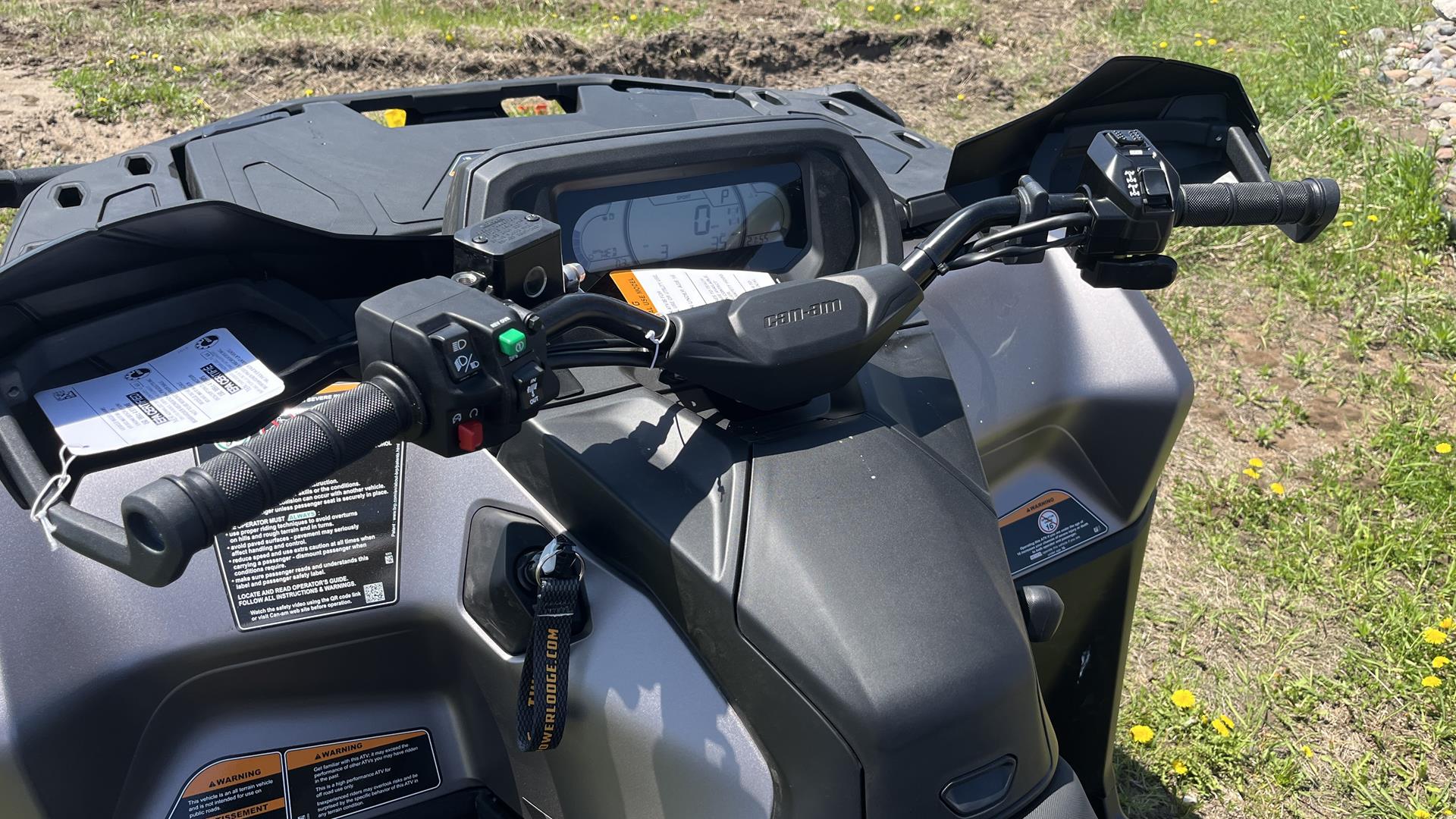 2025 Can-Am Outlander MAX XT 850 in Ramsey, Minnesota - Photo 12