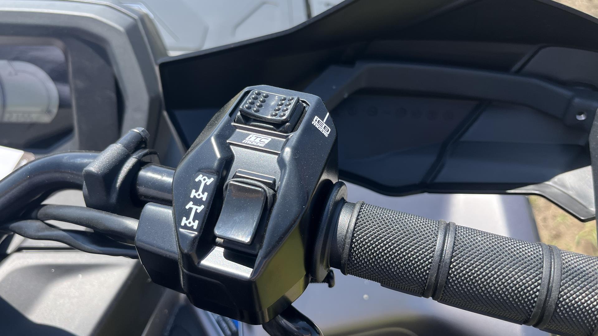 2025 Can-Am Outlander MAX XT 850 in Ramsey, Minnesota - Photo 14