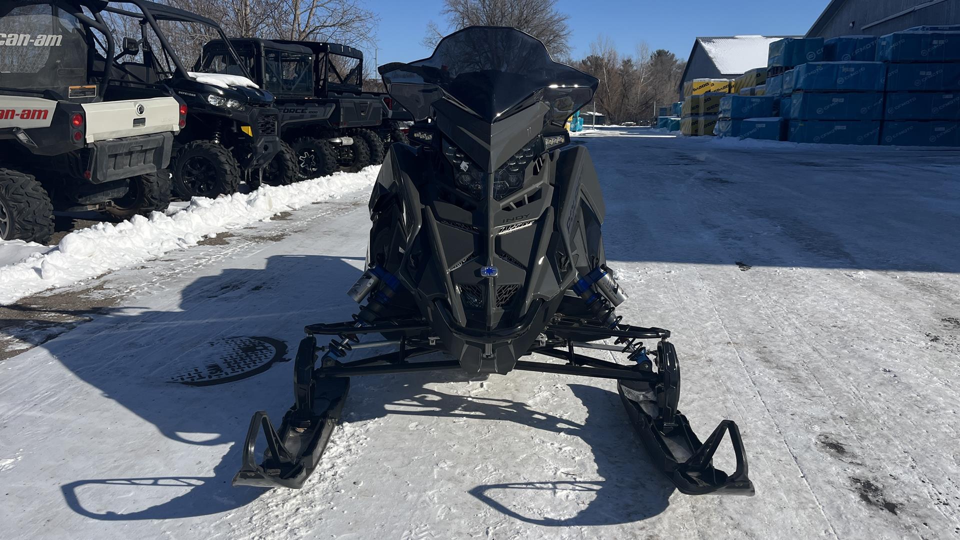 2025 Polaris 650 INDY VR1 137 SC ES in Ramsey, Minnesota - Photo 2