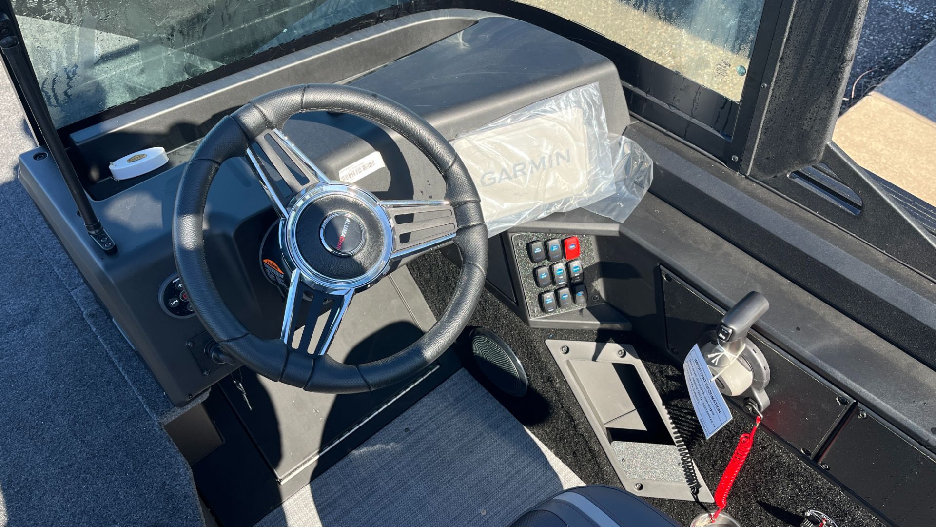 2025 Alumacraft Competitor 185X Sport in Ramsey, Minnesota - Photo 13