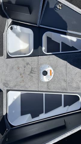 2025 Alumacraft Competitor 185X Sport in Ramsey, Minnesota - Photo 9