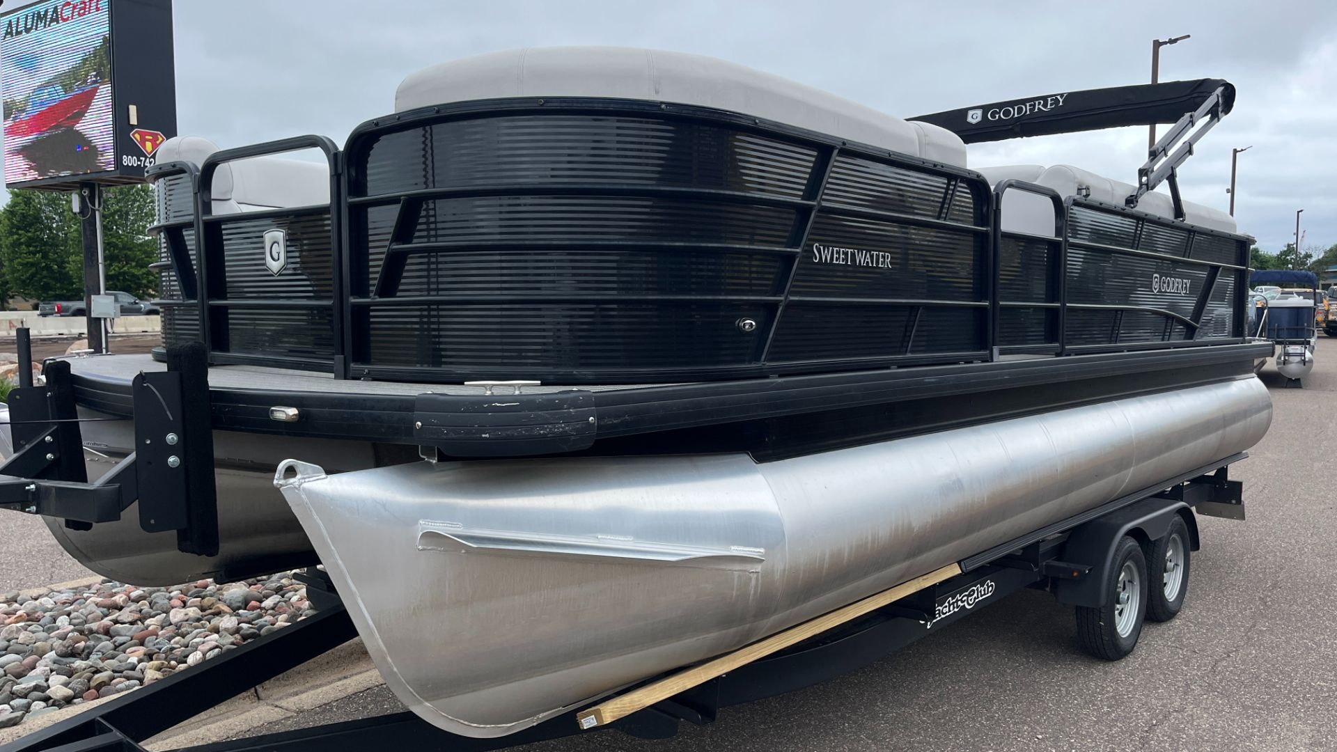 2020 Godfrey Sweetwater 2386 C4 in Ramsey, Minnesota - Photo 4