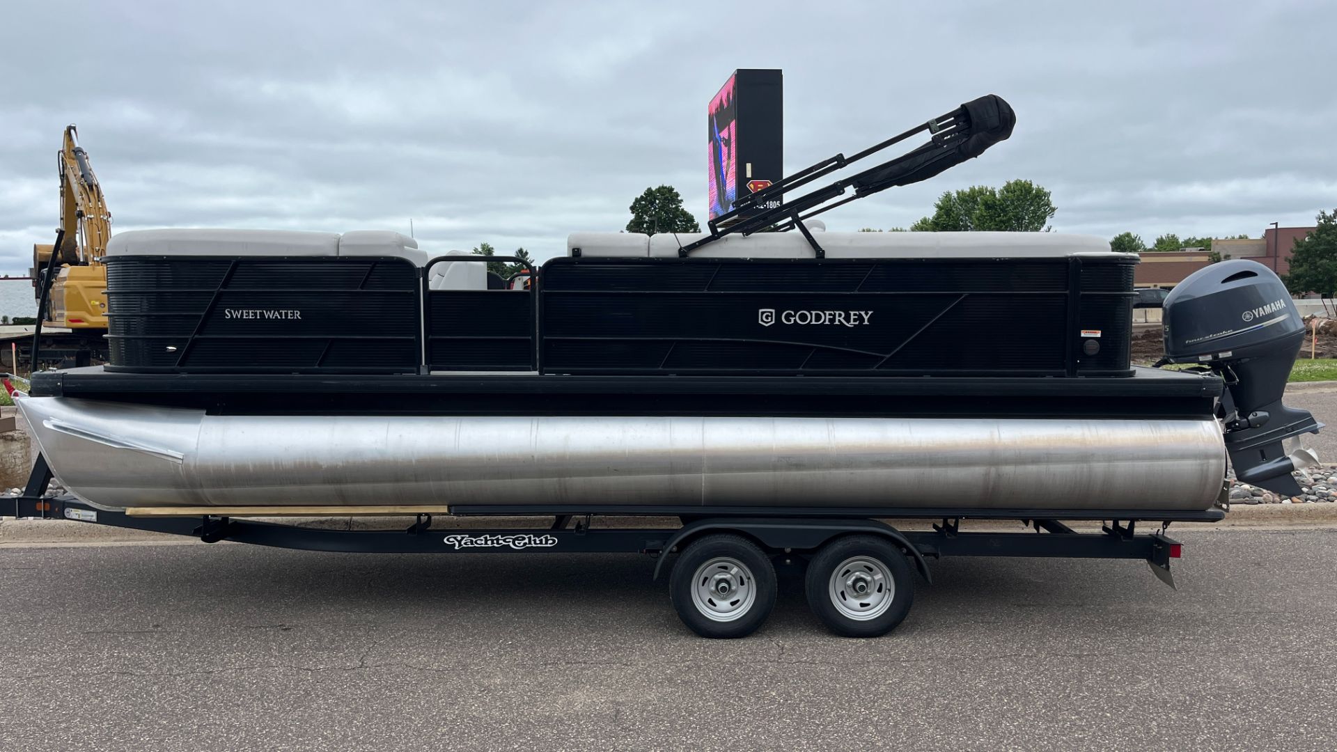 2020 Godfrey Sweetwater 2386 C4 in Ramsey, Minnesota - Photo 5