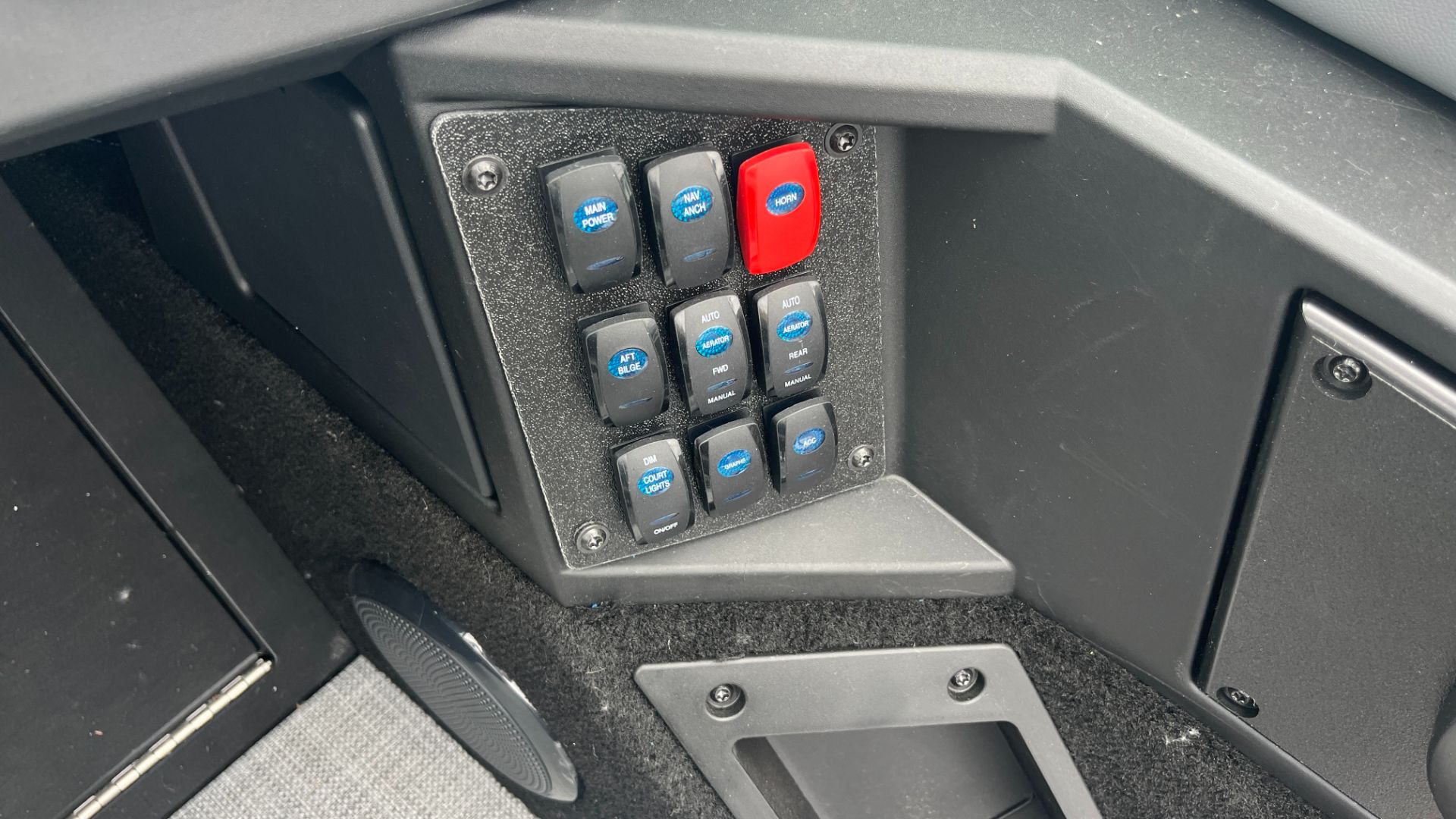 2025 Alumacraft Trophy 185X Sport in Ramsey, Minnesota - Photo 15