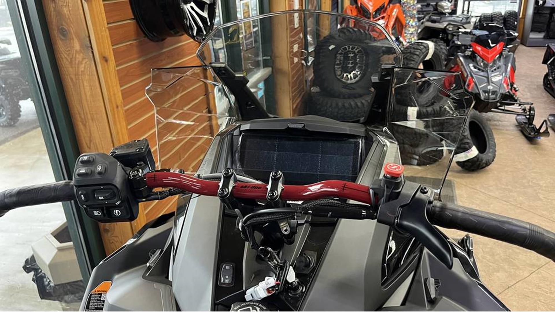 2025 Ski-Doo Renegade Adrenaline w/ Enduro Package 850 E-TEC ES Ice Ripper XT 1.25 w/ 10.25 in. Touchscreen in Ramsey, Minnesota - Photo 8