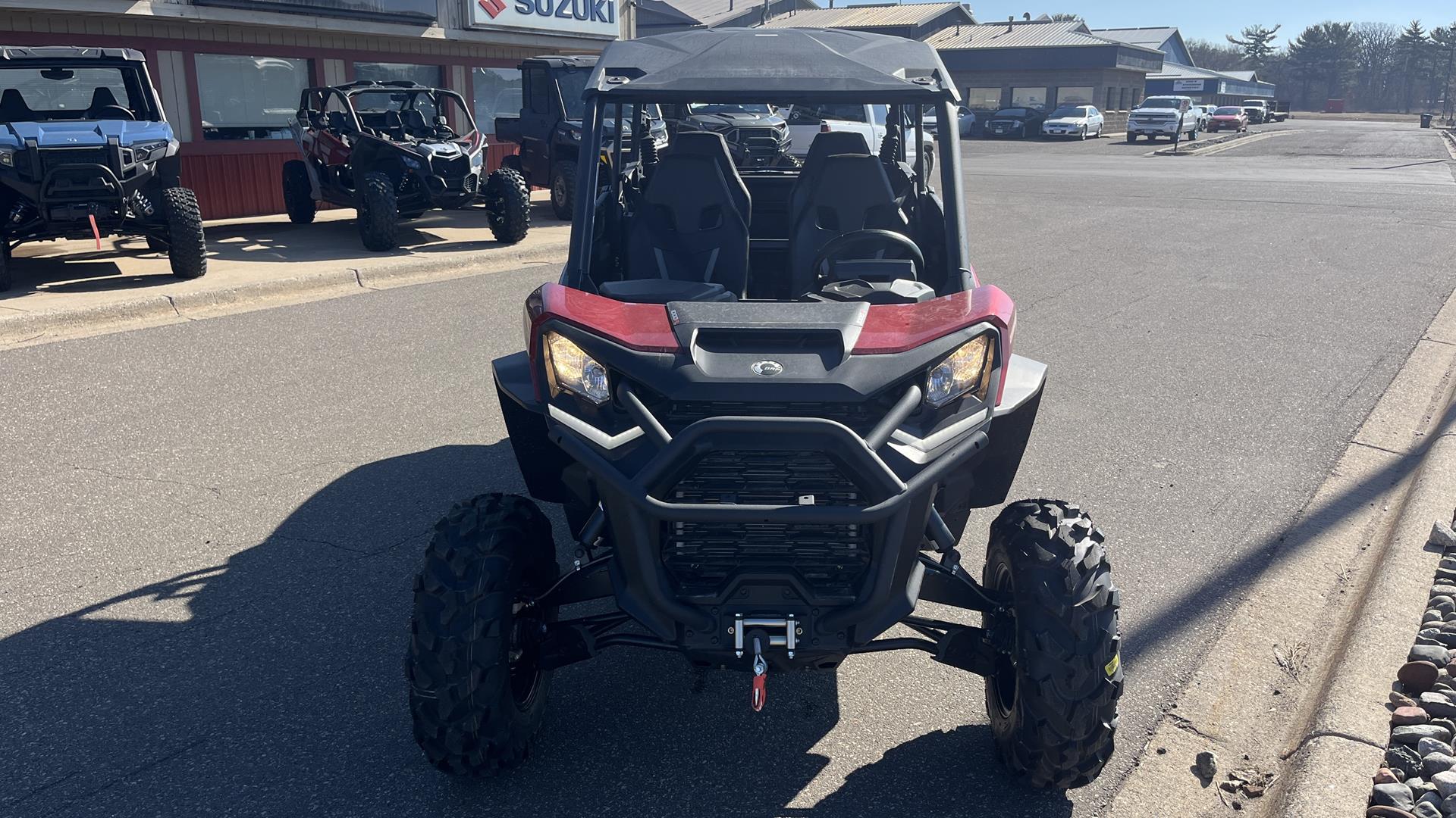 2025 Can-Am Commander MAX XT 1000R in Ramsey, Minnesota - Photo 2