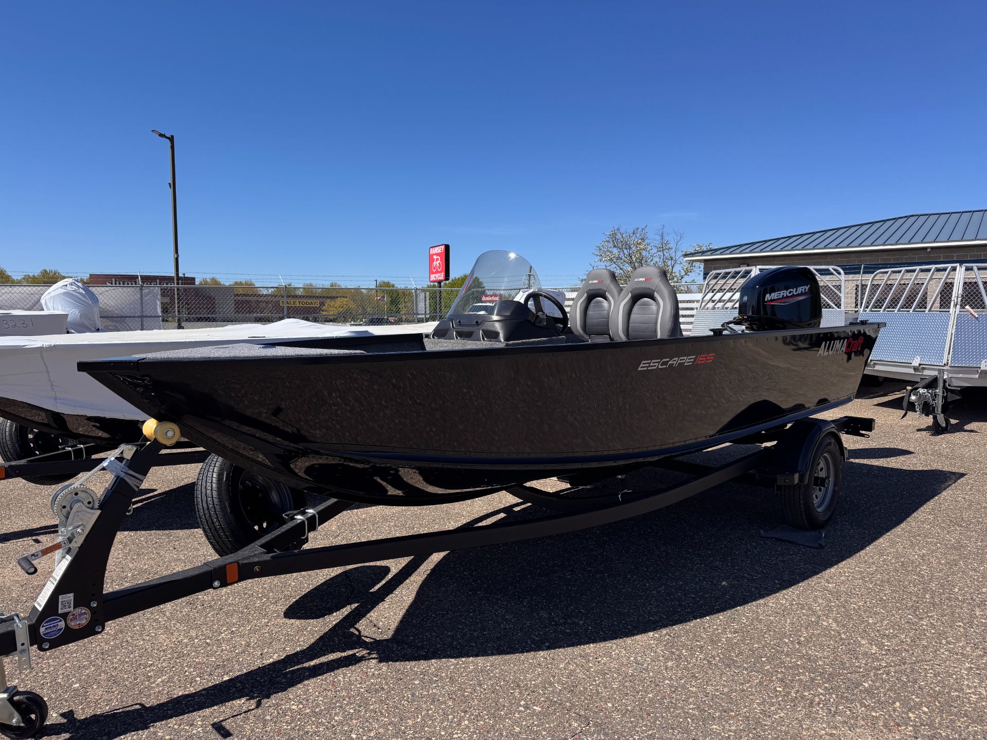 2026 Alumacraft Escape