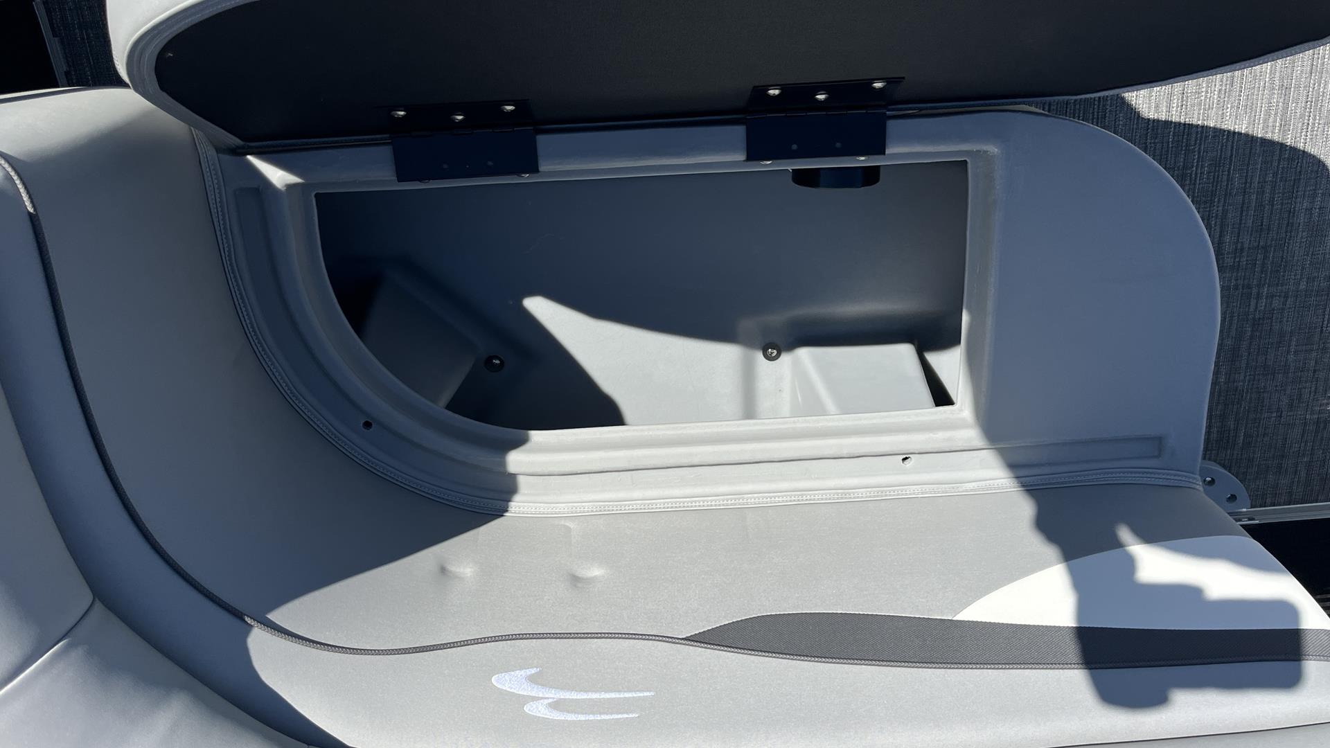 2025 Bennington 20 SXLM in Ramsey, Minnesota - Photo 9