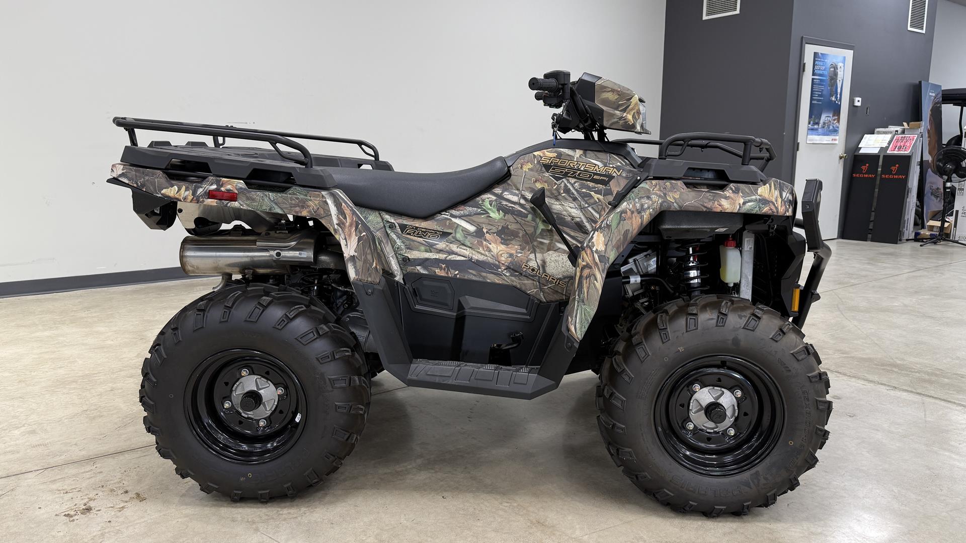 2025 Polaris Sportsman 570 EPS in Ramsey, Minnesota - Photo 2