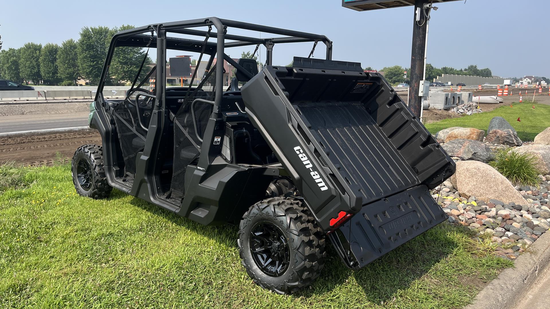 2025 Can-Am Defender MAX DPS HD7 in Ramsey, Minnesota - Photo 7