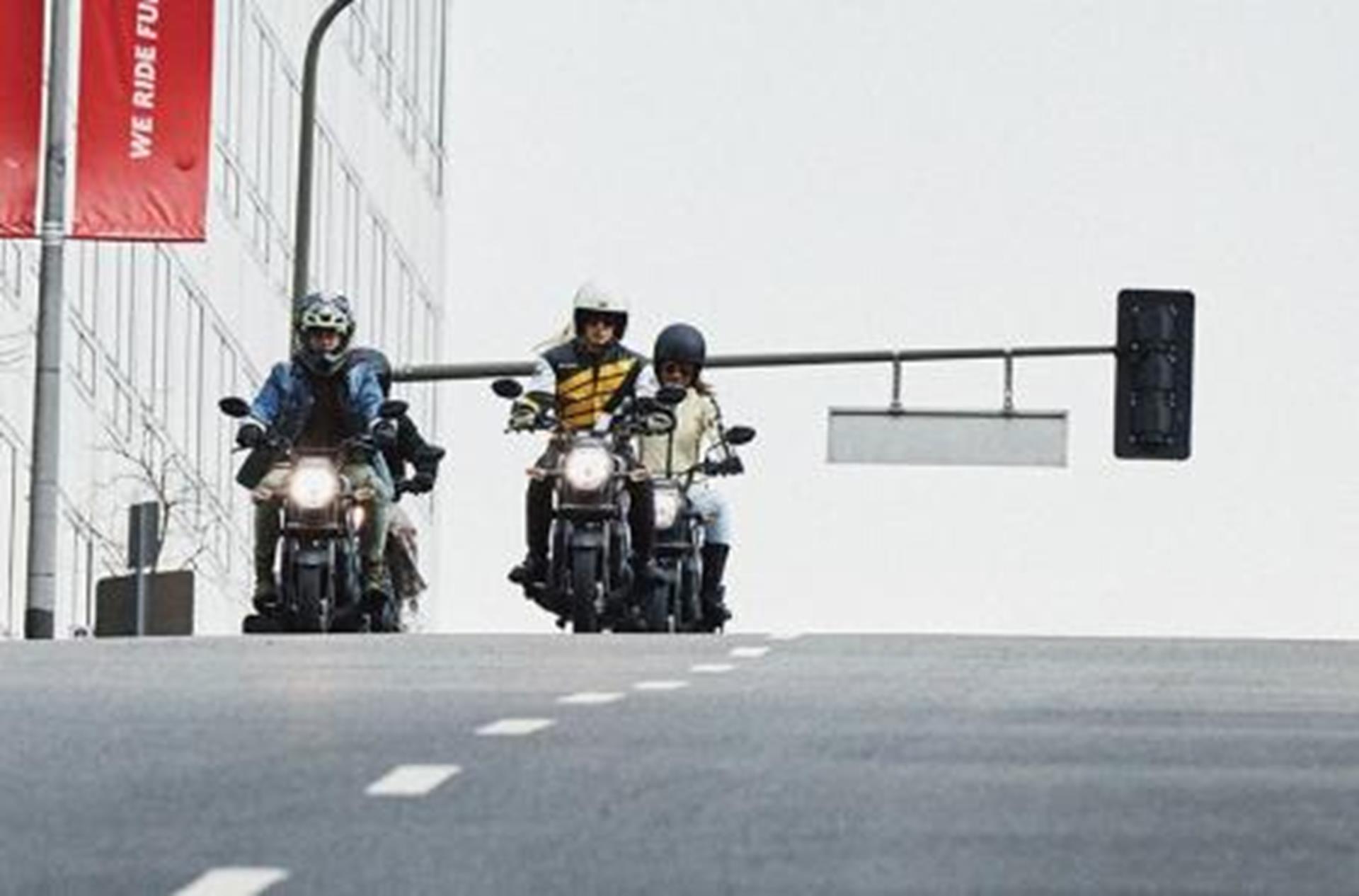 2025 Honda Navi 8