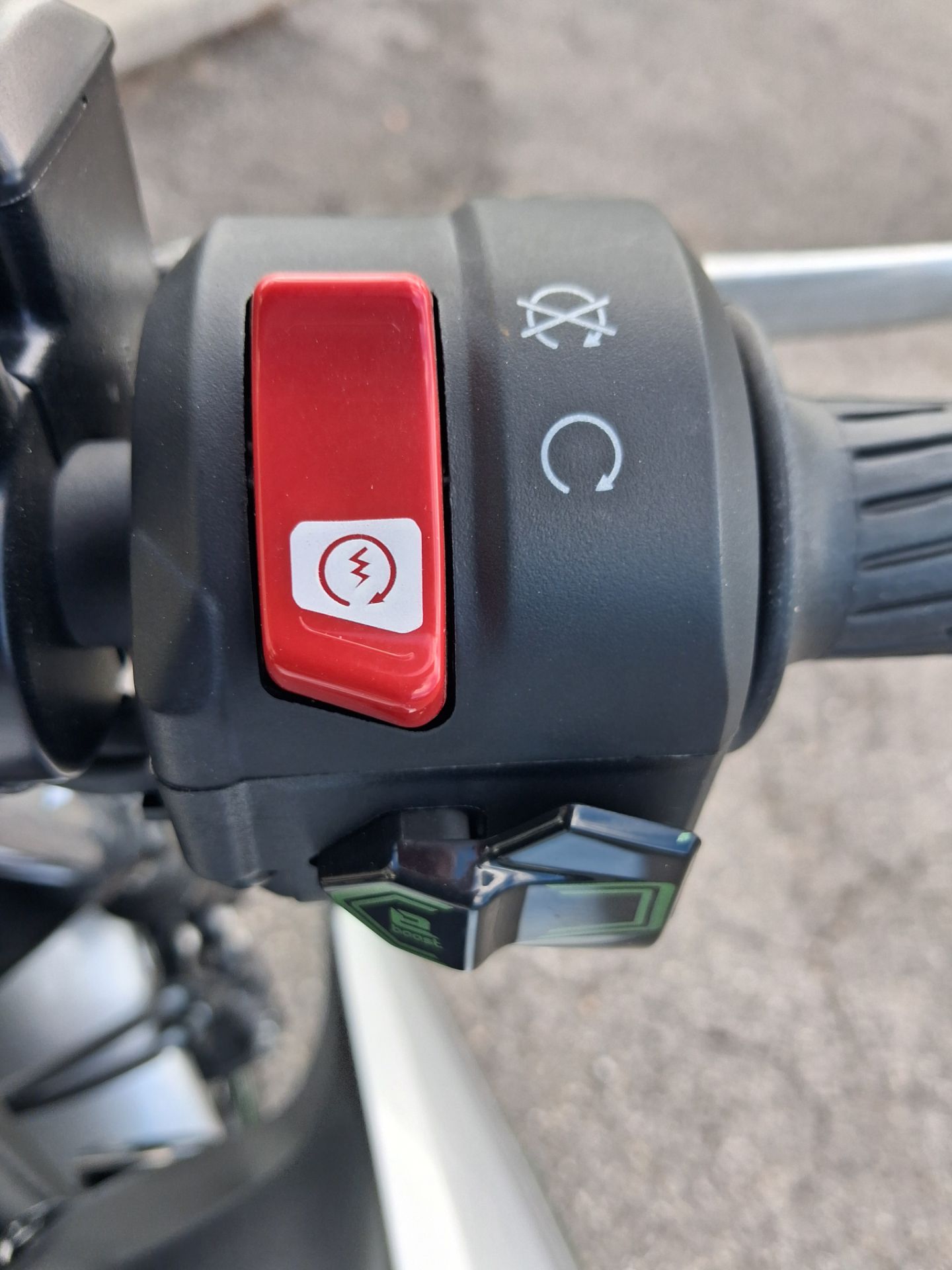 2024 Kawasaki Z7 Hybrid ABS 8