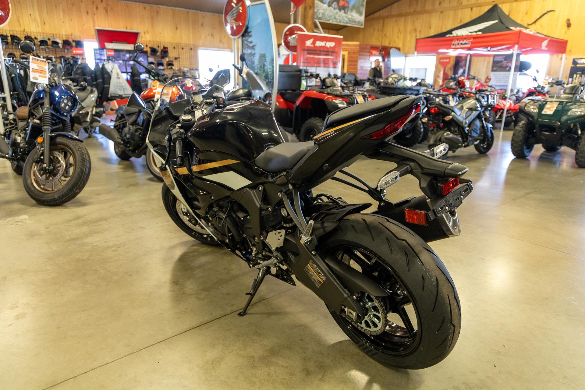 2026 Kawasaki NINJA ZX-6R ABS in Sauk Rapids, Minnesota - Photo 5