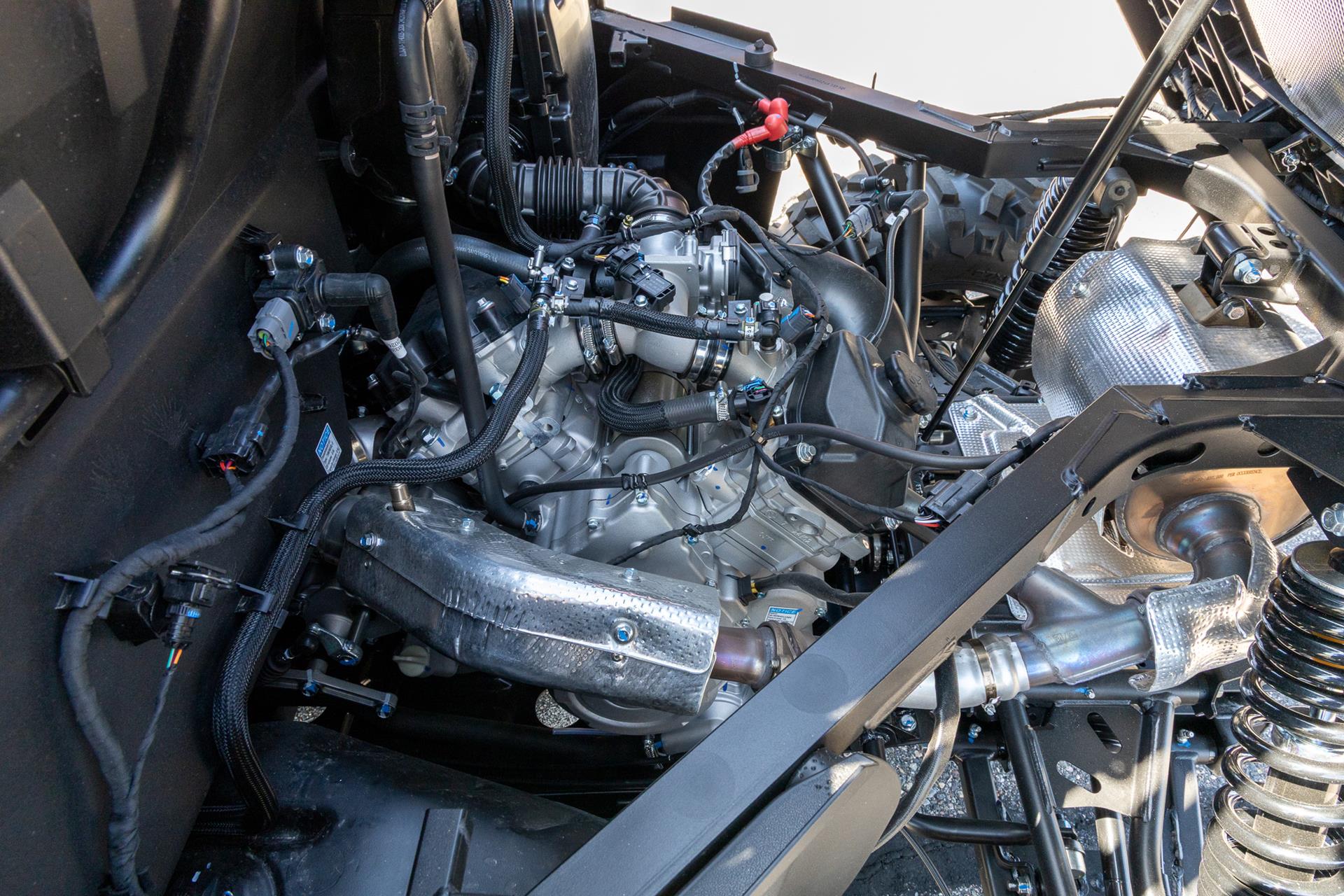 2025 CFMOTO UForce 800 XL in Sauk Rapids, Minnesota - Photo 12