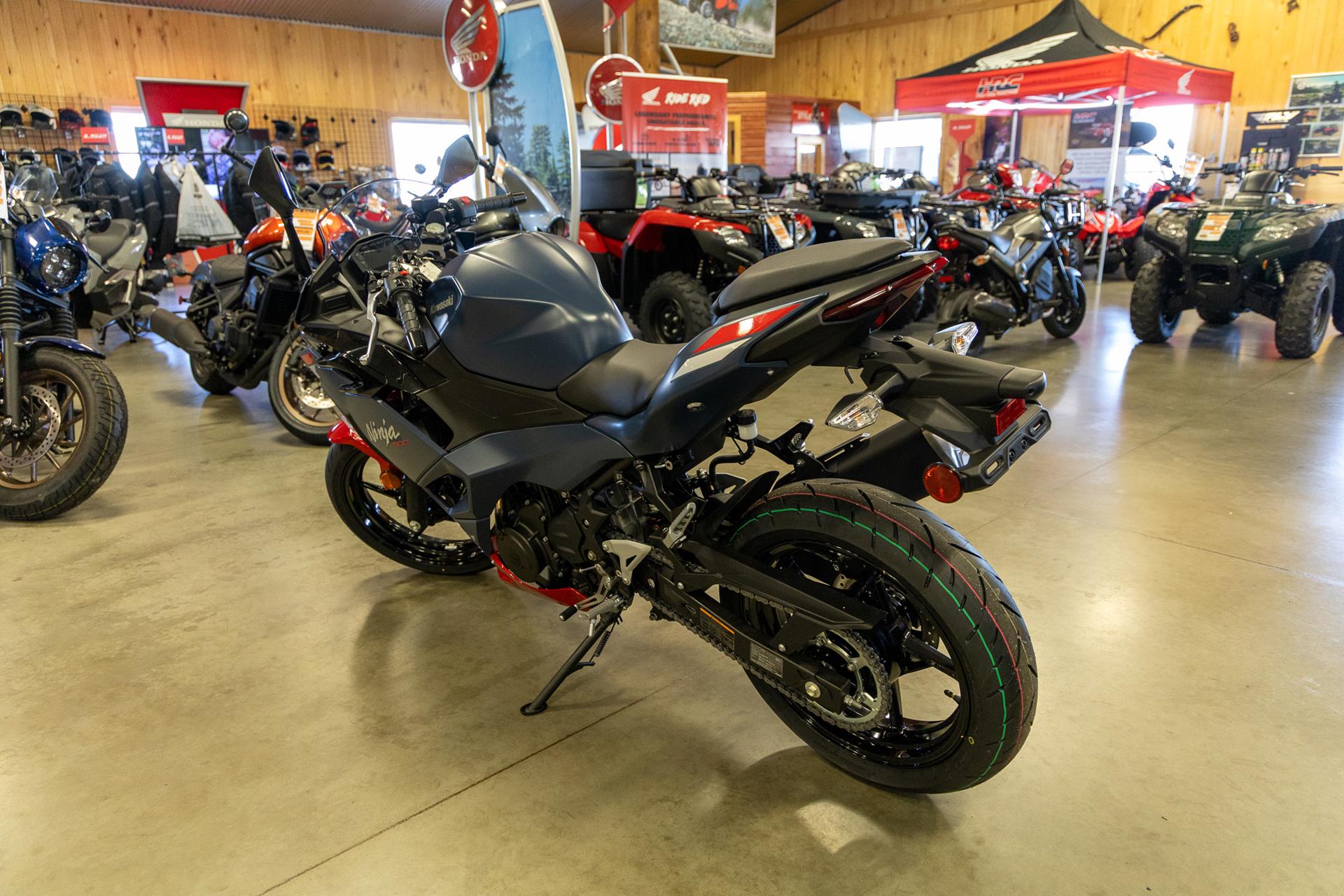 2026 Kawasaki Ninja 500 ABS in Sauk Rapids, Minnesota - Photo 5