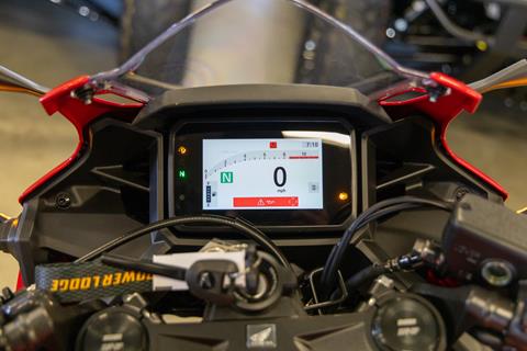 2025 Honda CBR500R in Sauk Rapids, Minnesota - Photo 9