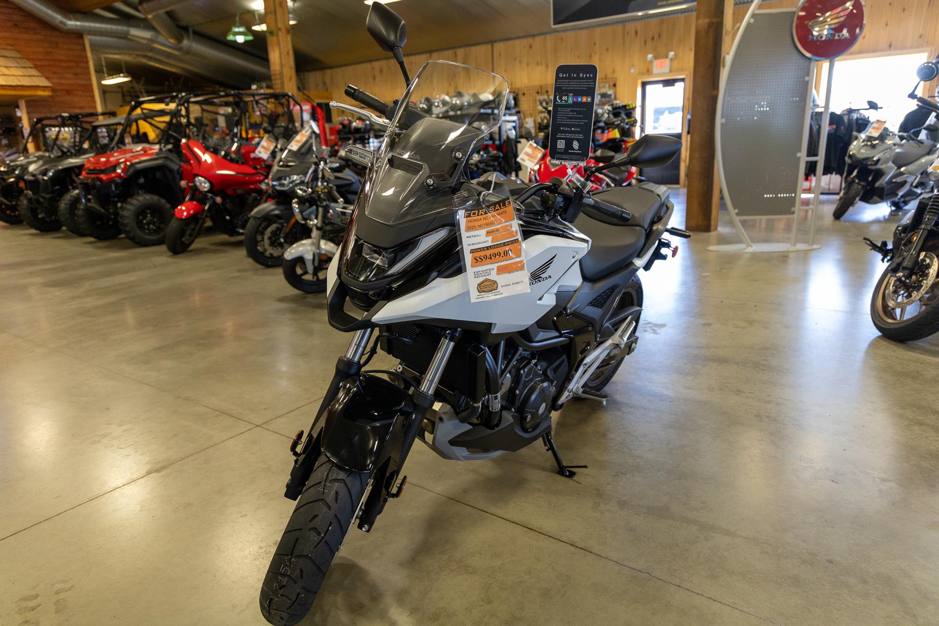 2025 Honda NC750X DCT in Sauk Rapids, Minnesota - Photo 2
