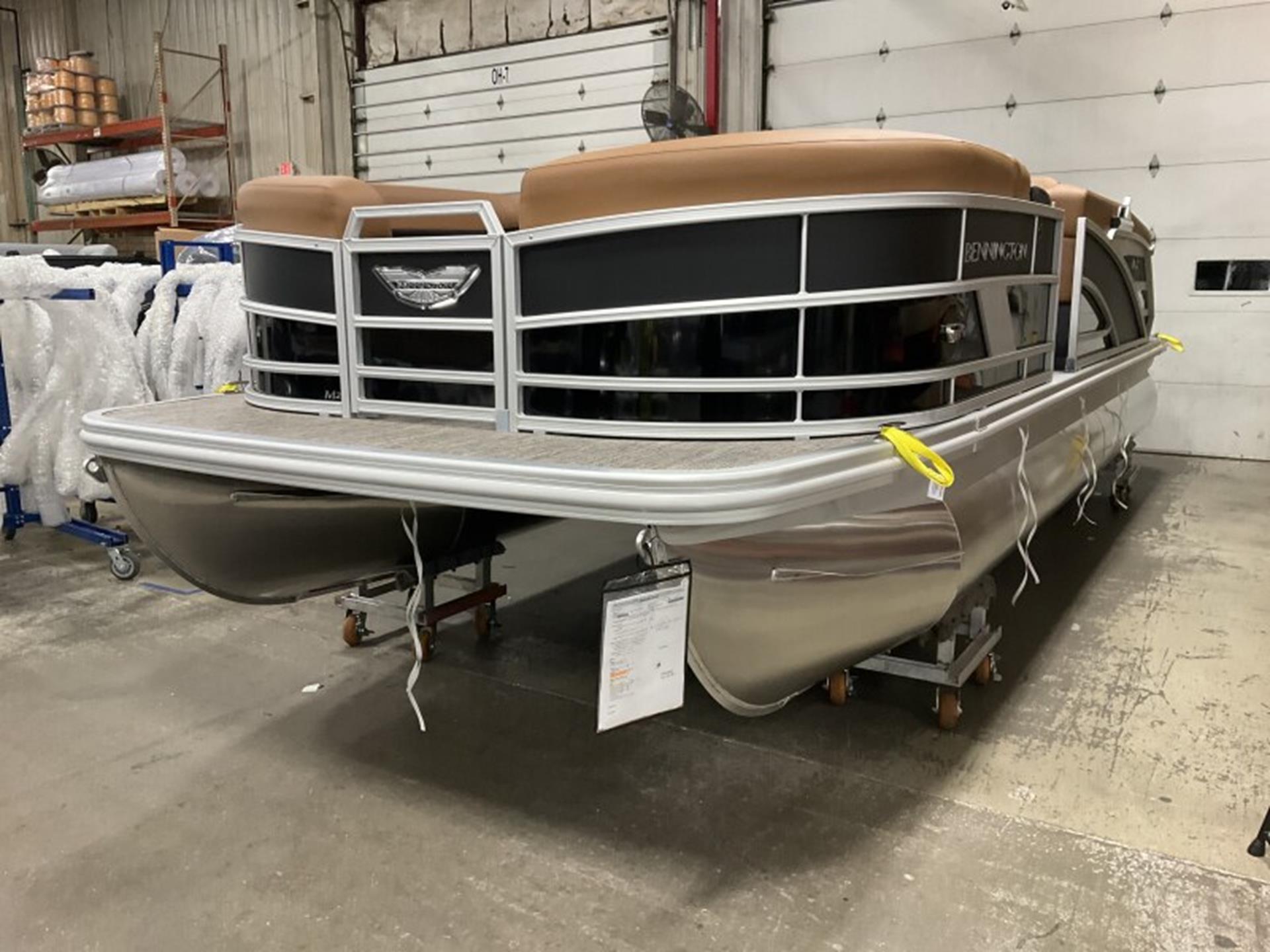 2025 Bennington 22 MFB in Saint Cloud, Minnesota - Photo 2