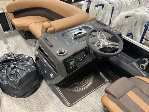 2025 Bennington 22 MFB in Saint Cloud, Minnesota - Photo 7