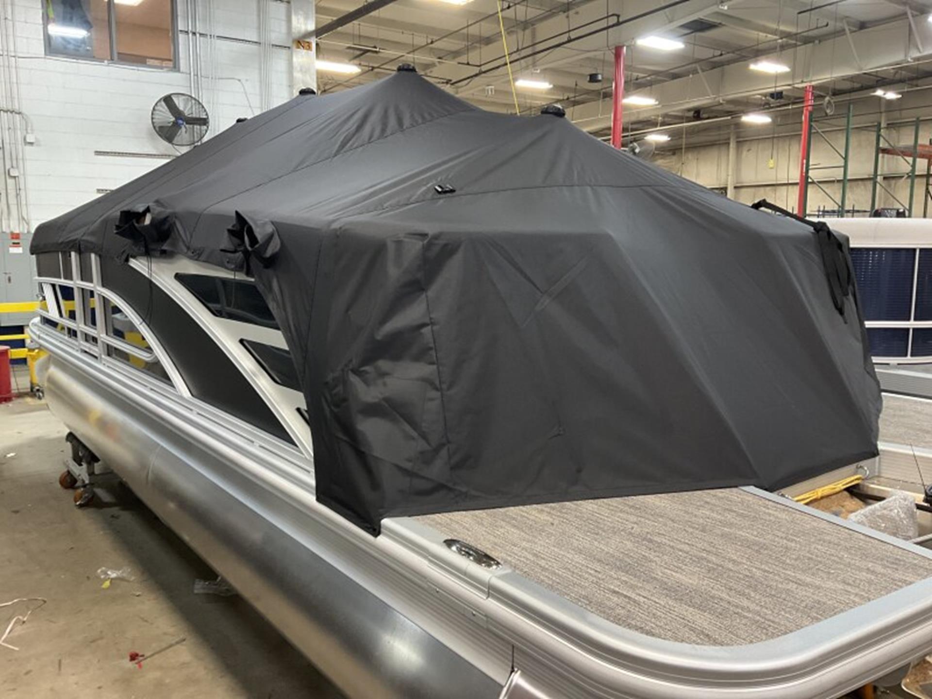 2025 Bennington 22 MFB in Saint Cloud, Minnesota - Photo 13