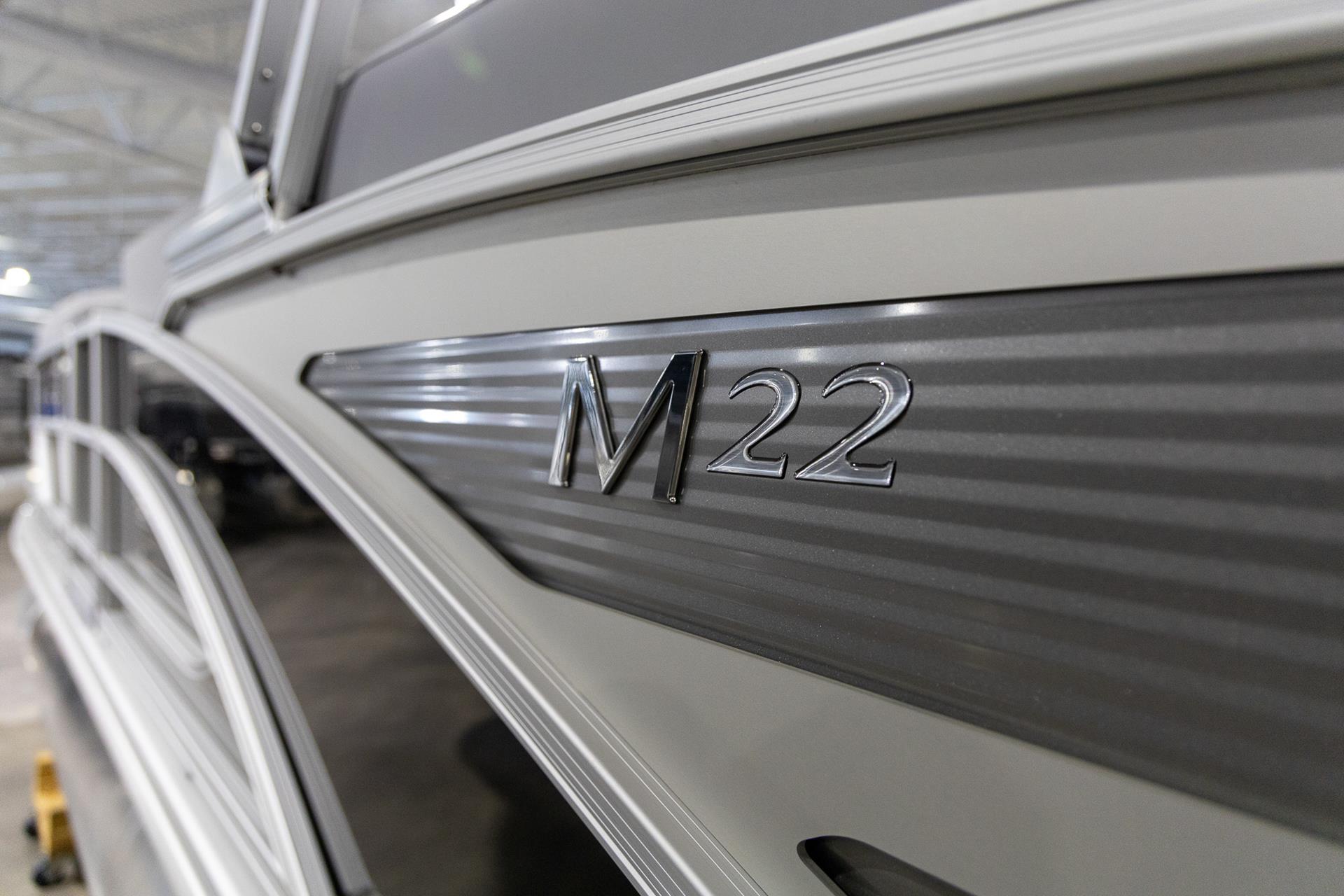 2025 Bennington 22 MFB in Saint Cloud, Minnesota - Photo 6