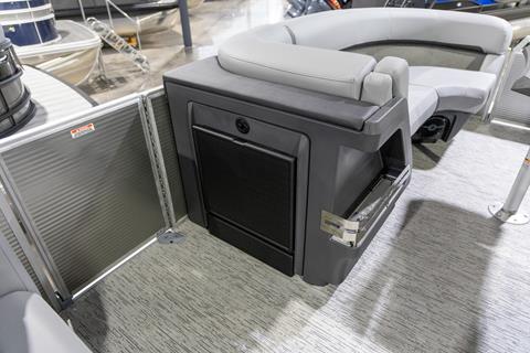 2025 Bennington 22 MFB in Saint Cloud, Minnesota - Photo 13