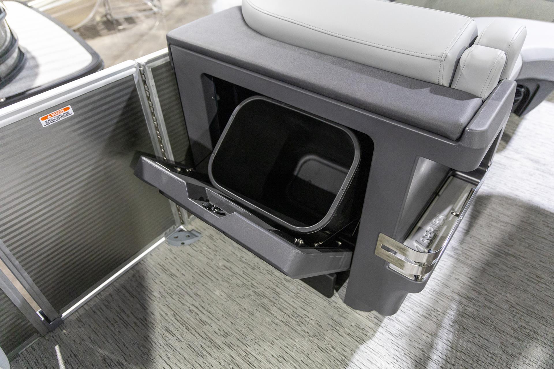 2025 Bennington 22 MFB in Saint Cloud, Minnesota - Photo 14