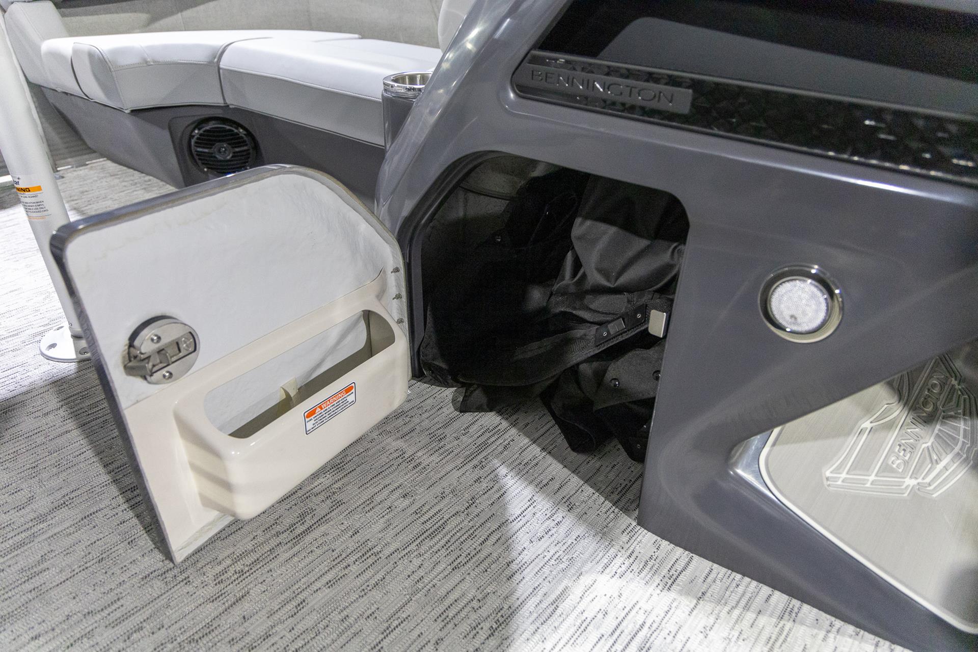 2025 Bennington 22 MFB in Saint Cloud, Minnesota - Photo 16