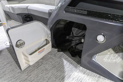 2025 Bennington 22 MFB in Saint Cloud, Minnesota - Photo 16