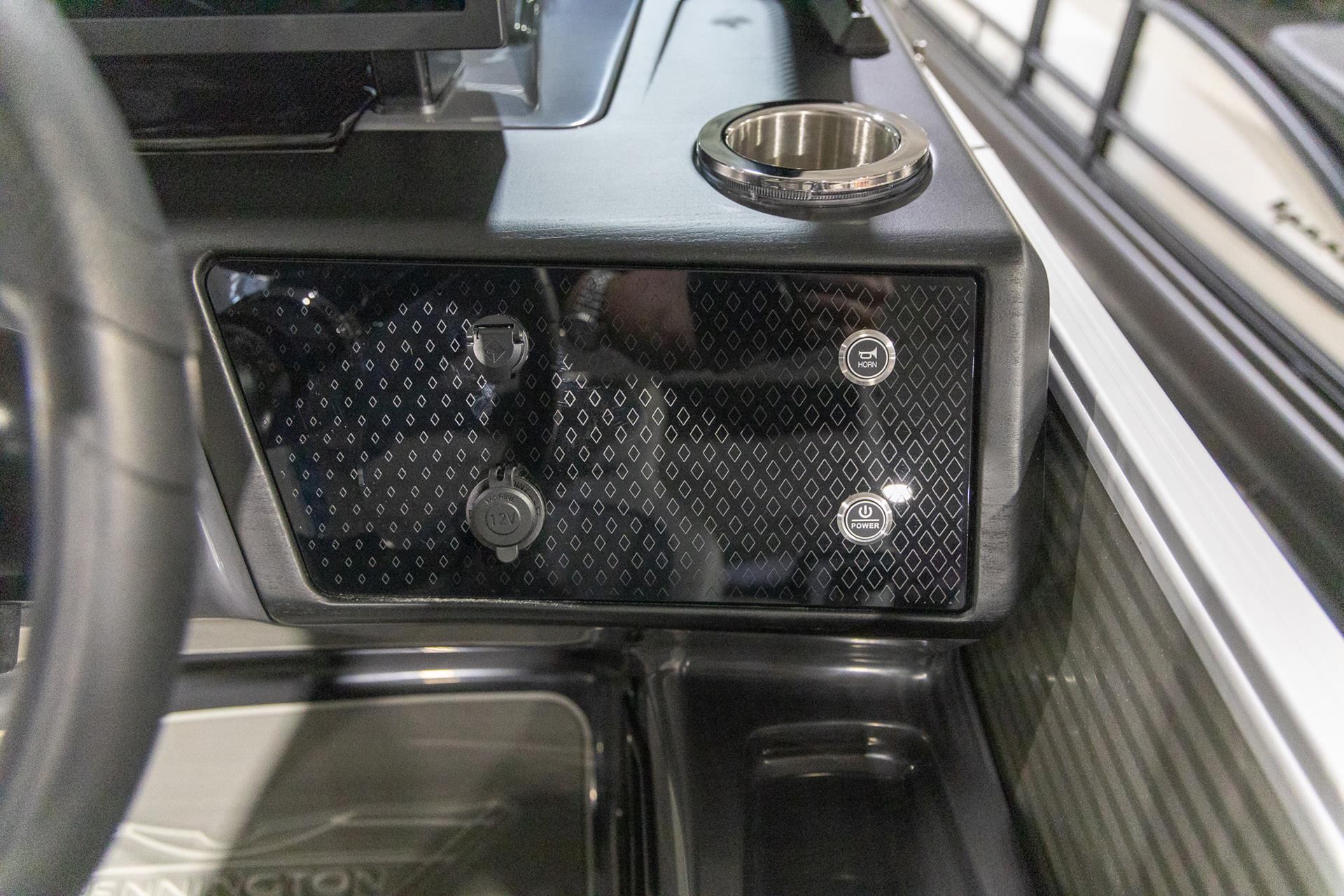 2025 Bennington 22 MFB in Saint Cloud, Minnesota - Photo 20