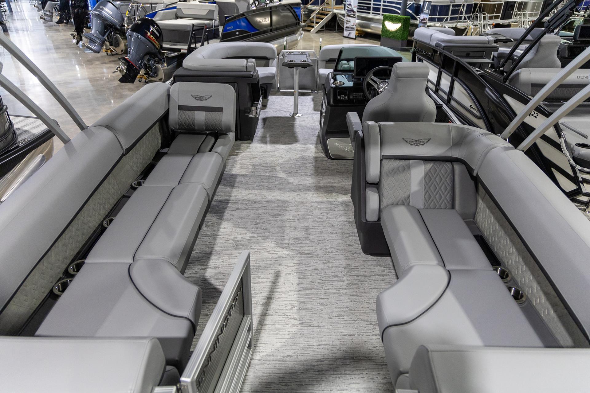 2025 Bennington 22 MFB in Saint Cloud, Minnesota - Photo 24